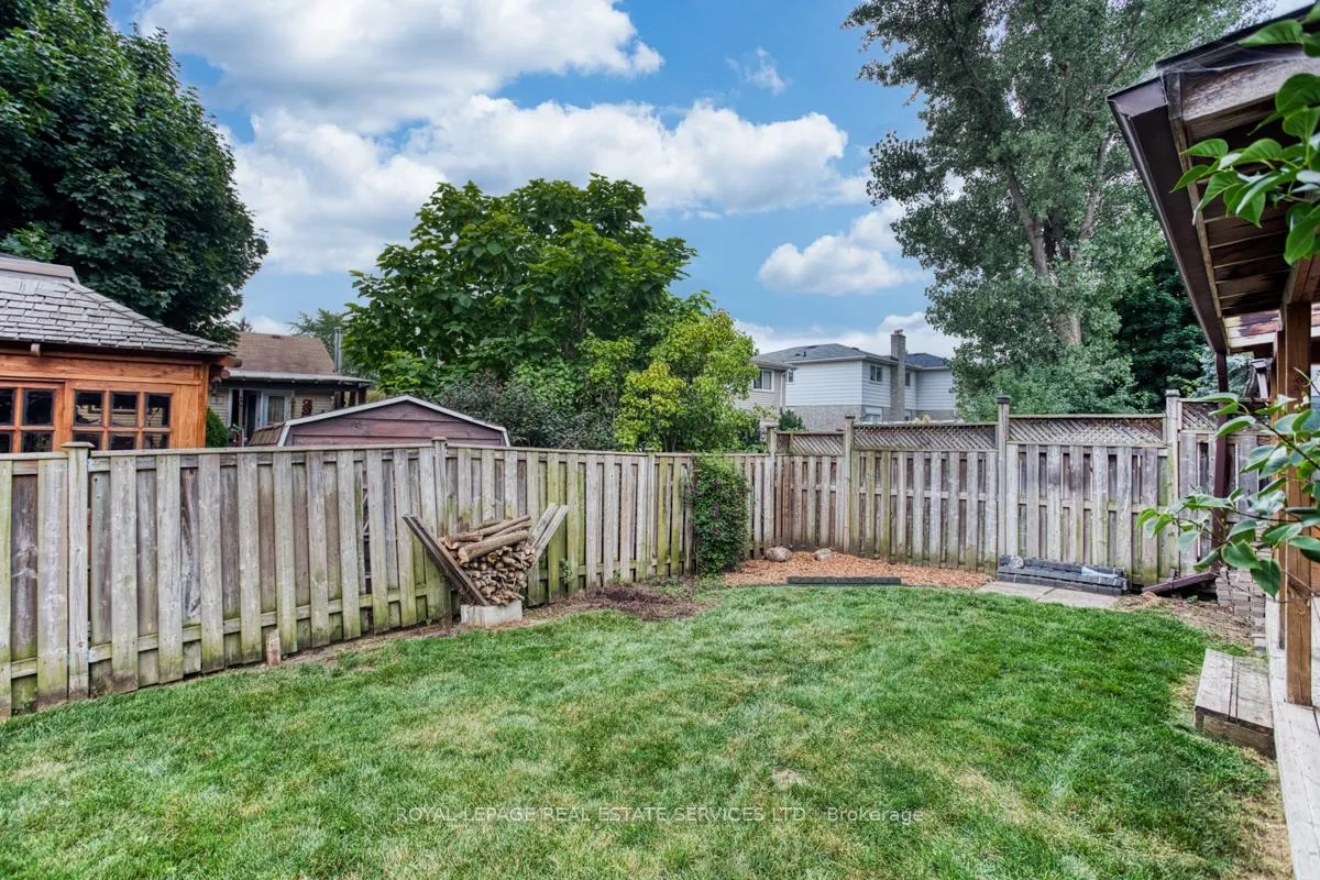 Photo 25 of 16 Larkfield Road, Brampton, Madoc — HOMEH