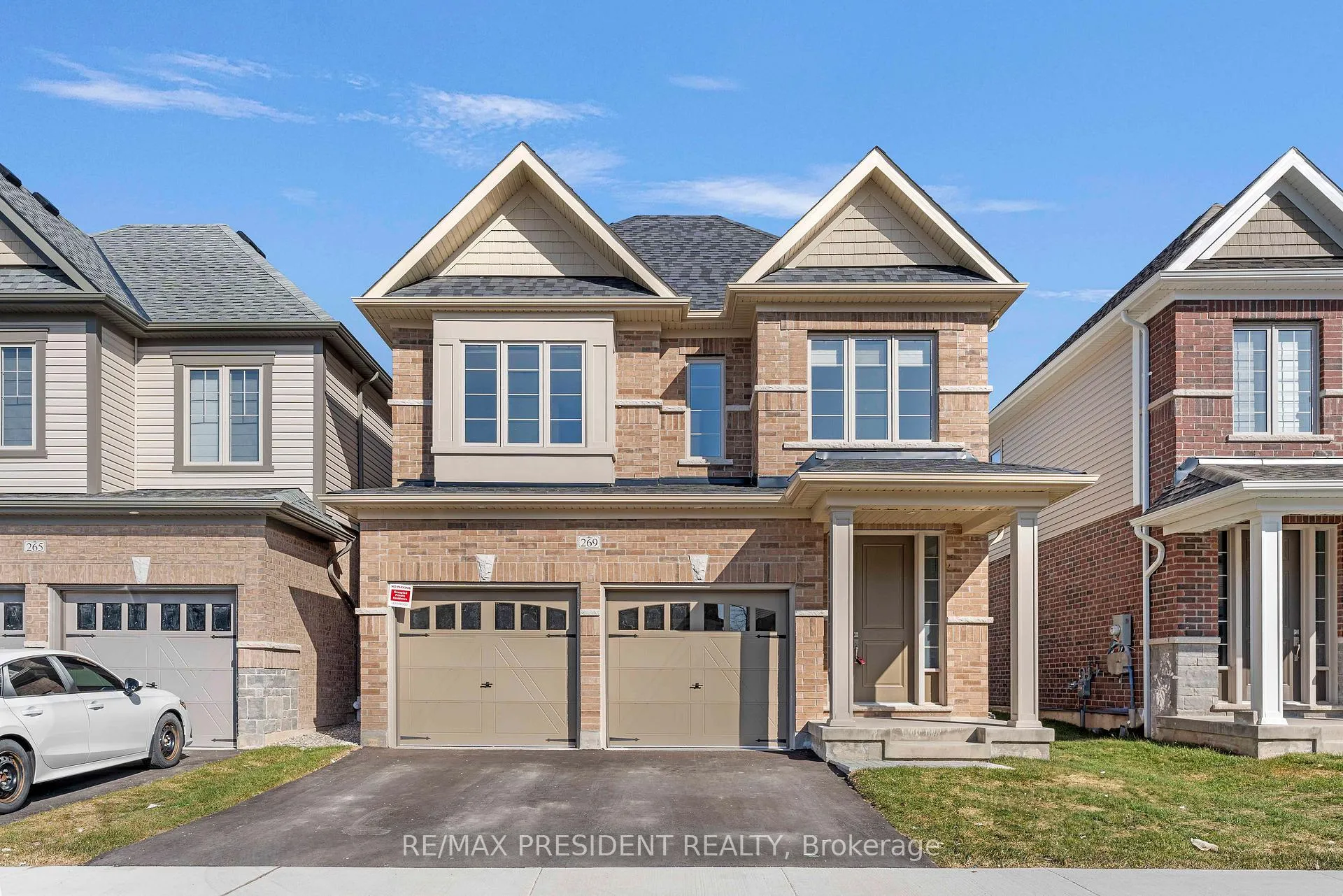 Photo 2 of 269 Broadacre Drive, Kitchener — HOMEH