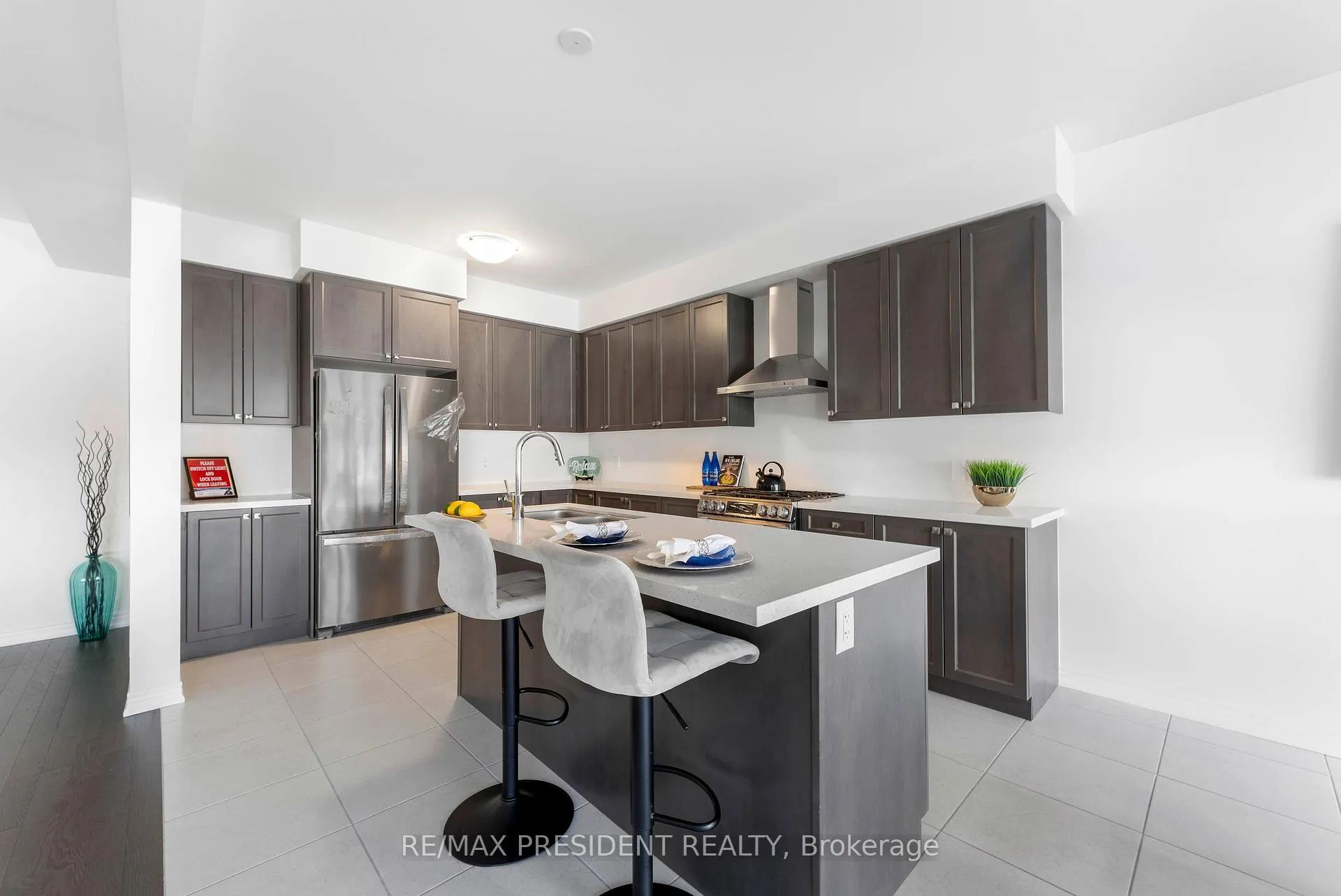 Photo 11 of 269 Broadacre Drive, Kitchener — HOMEH