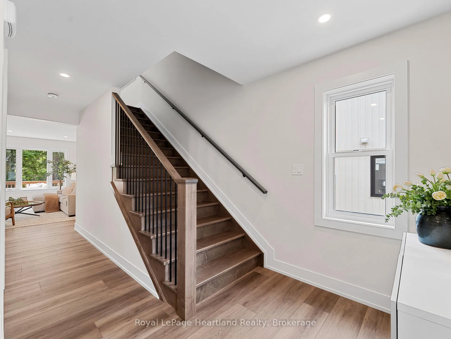 Photo 4 of 22 Roberts Street, Huron East, Seaforth — HOMEH