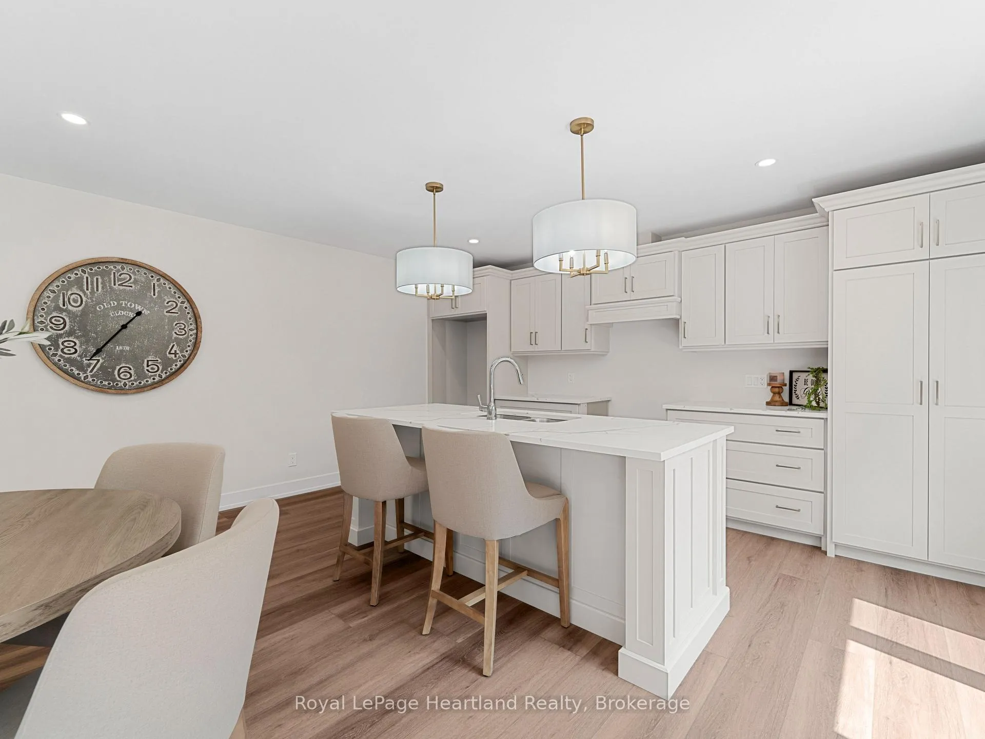 Photo 11 of 22 Roberts Street, Huron East, Seaforth — HOMEH