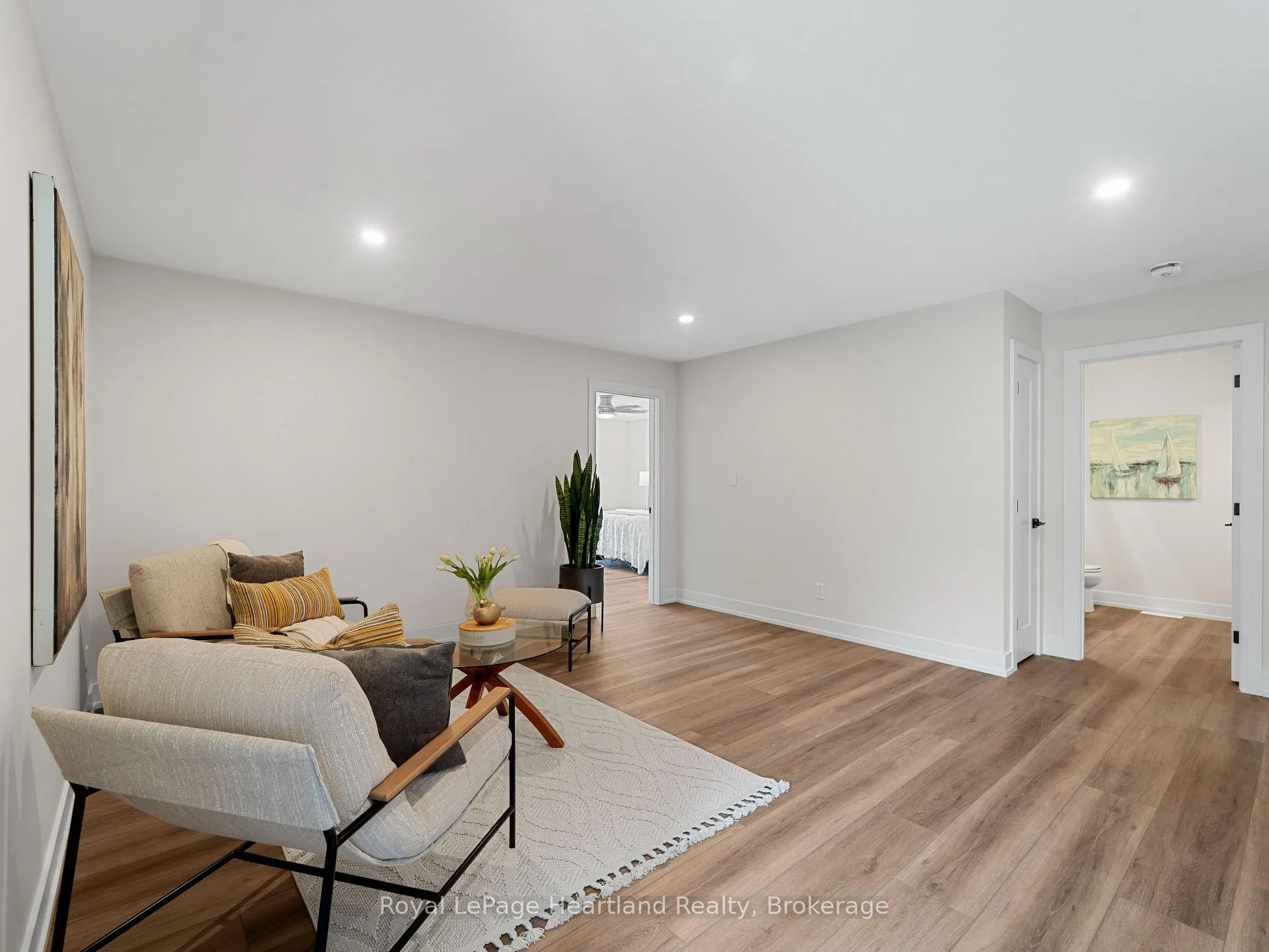Photo 16 of 22 Roberts Street, Huron East, Seaforth — HOMEH