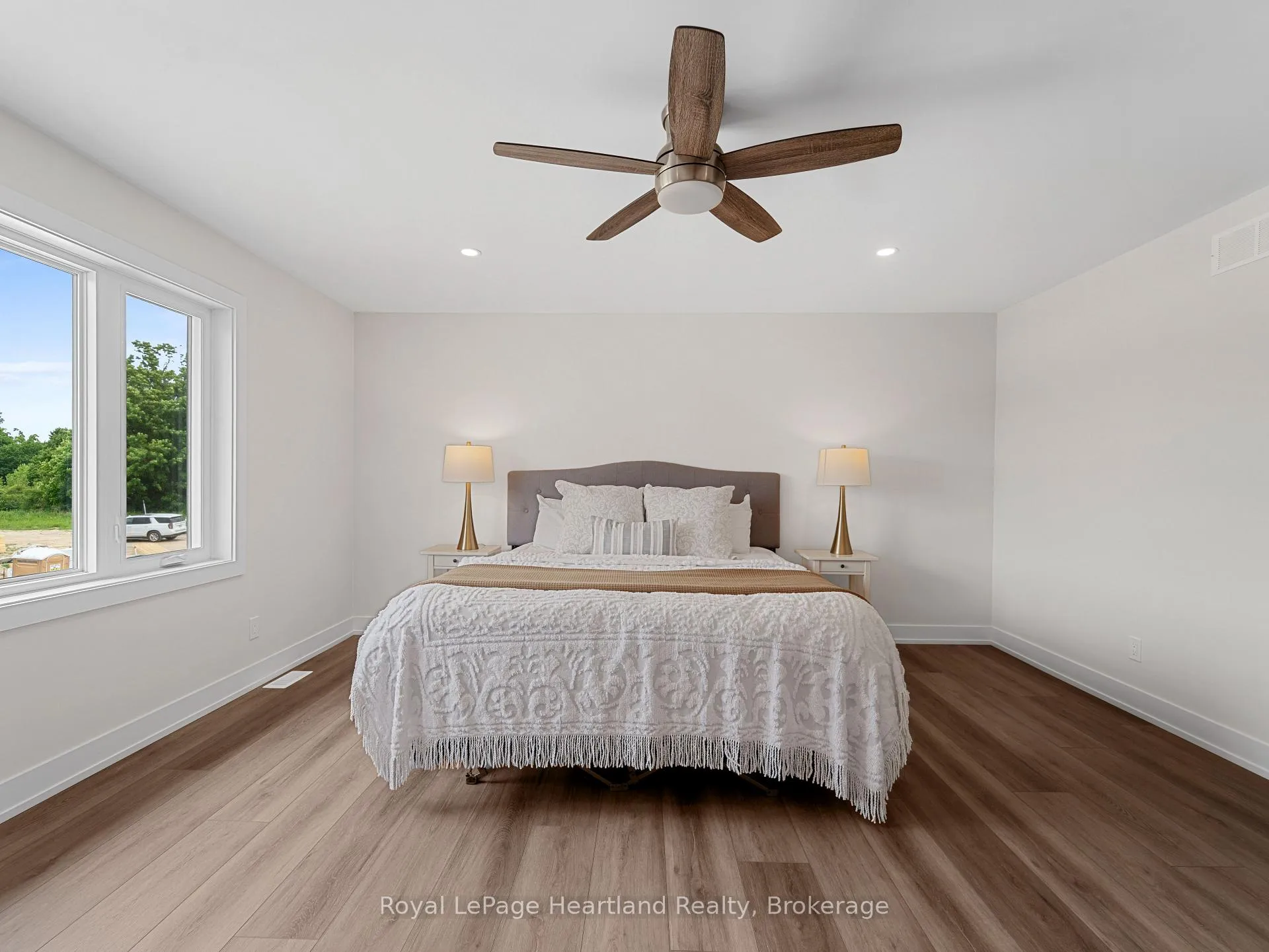 Photo 19 of 22 Roberts Street, Huron East, Seaforth — HOMEH