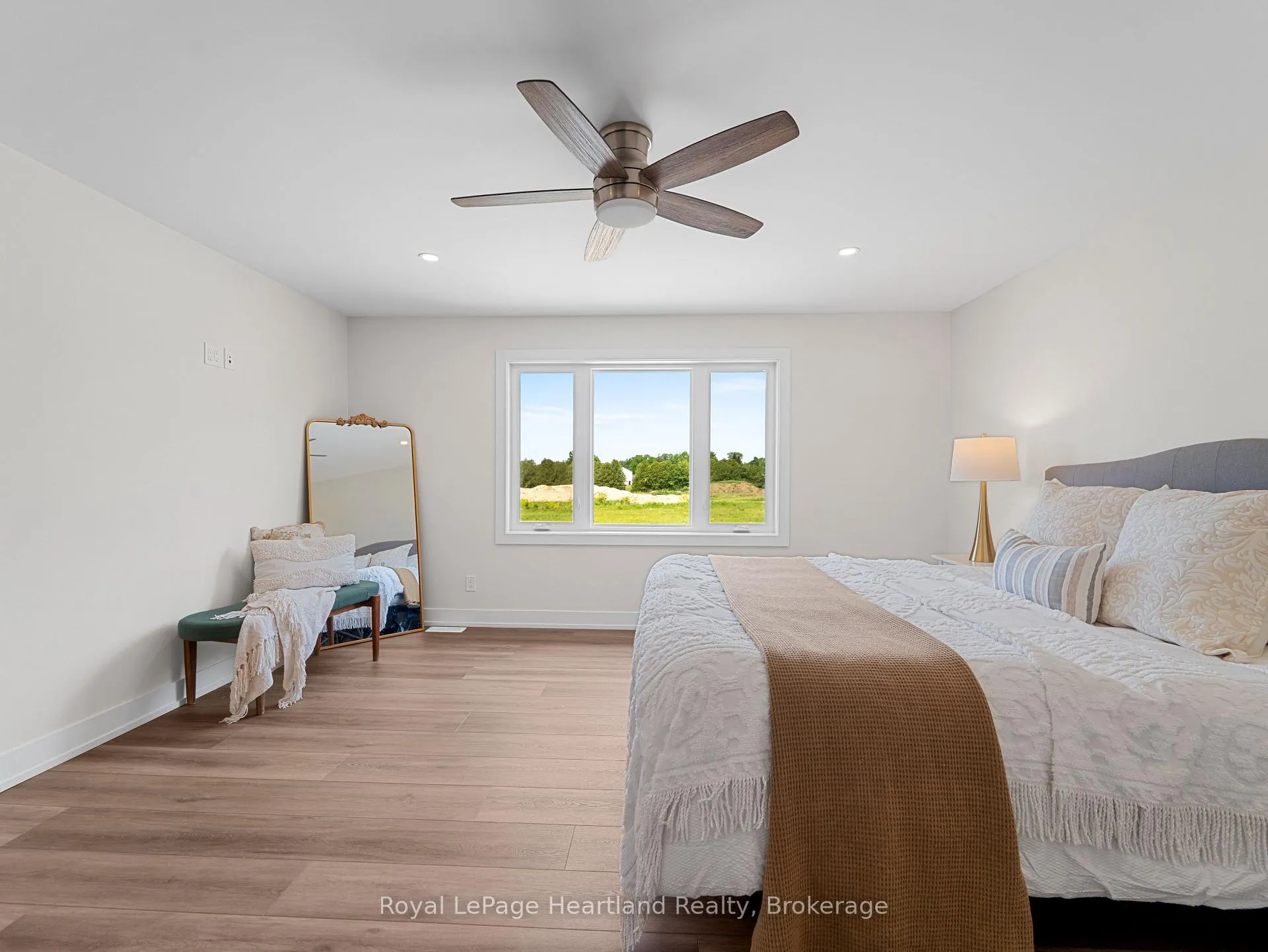 Photo 20 of 22 Roberts Street, Huron East, Seaforth — HOMEH