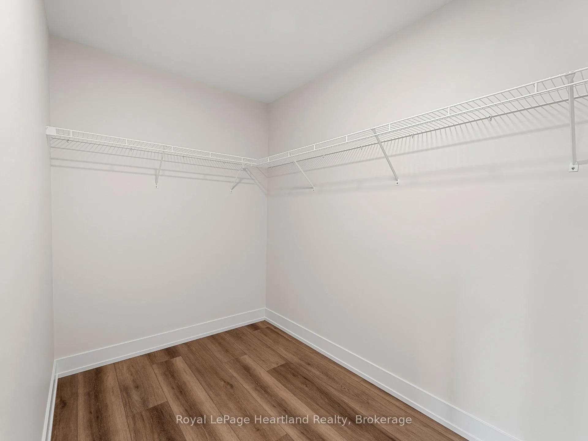 Photo 24 of 22 Roberts Street, Huron East, Seaforth — HOMEH