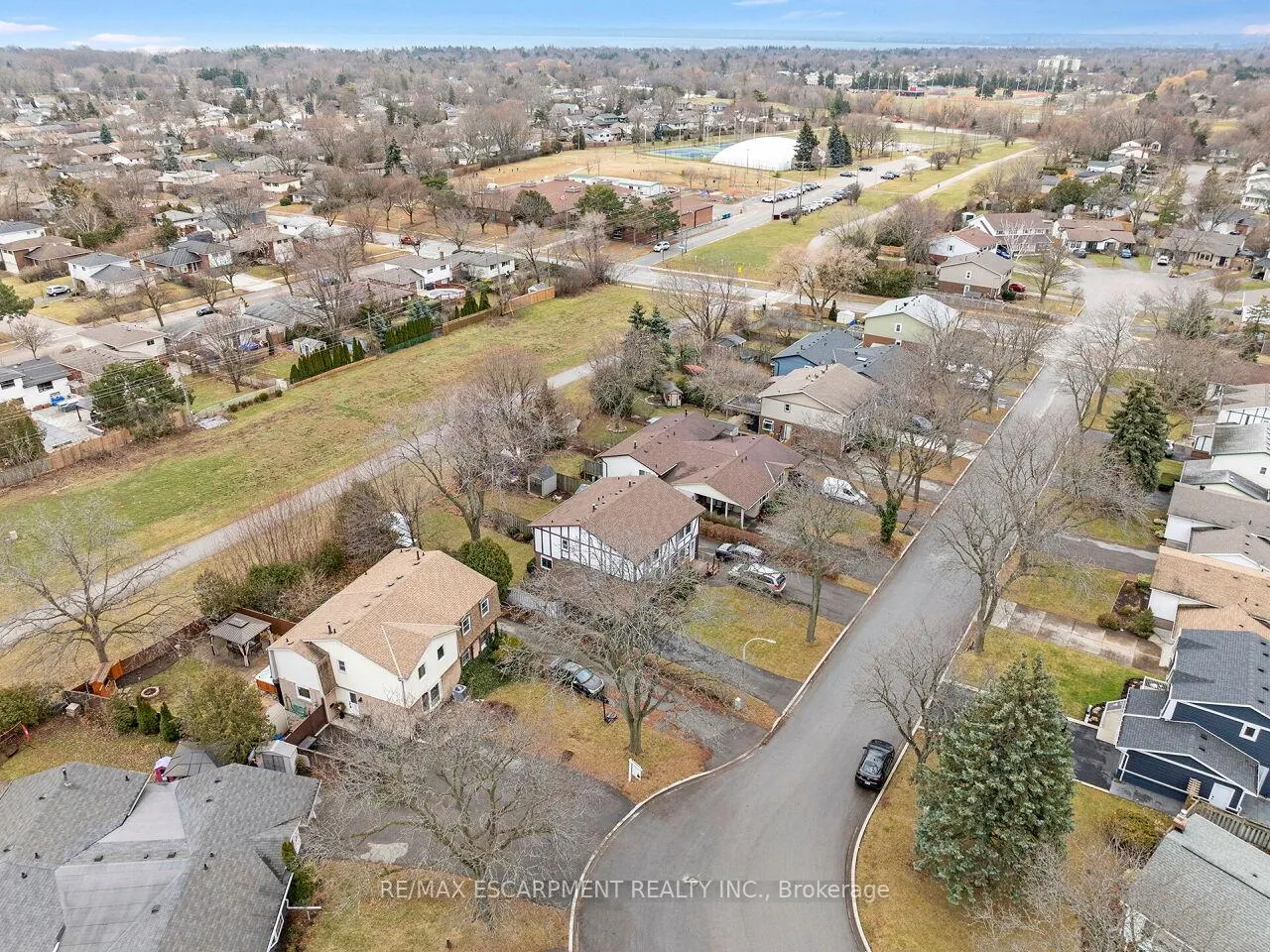 Photo 45 of 655 Lomond Crescent, Burlington, Shoreacres — HOMEH