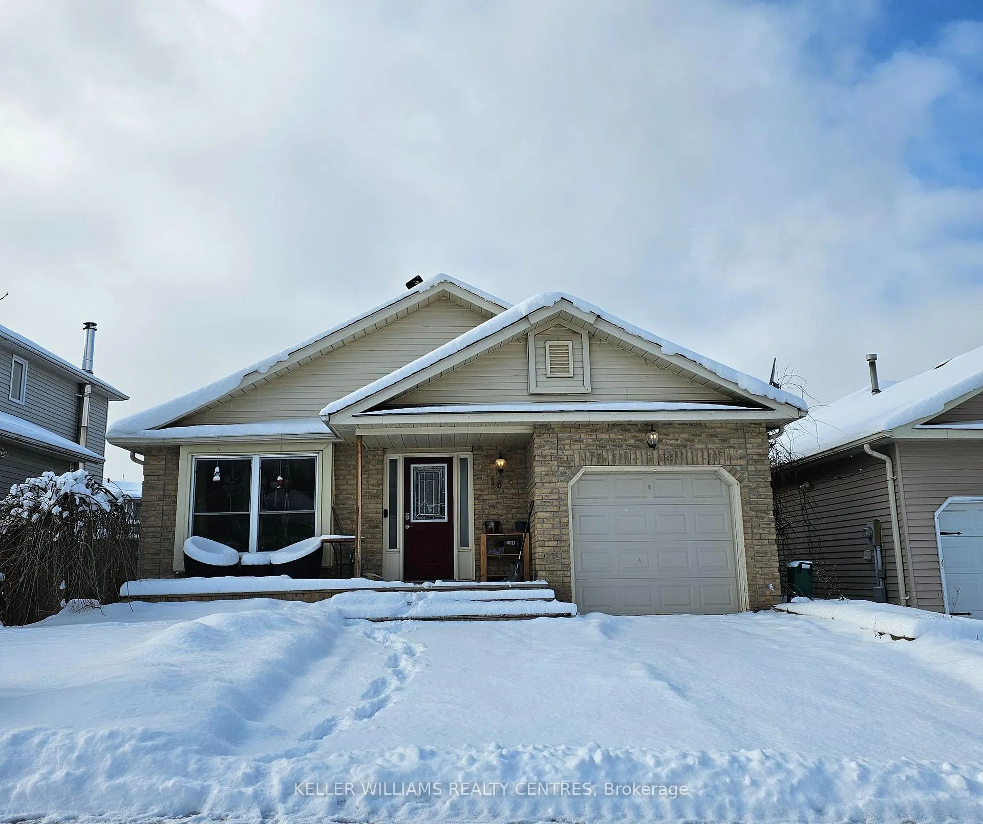 Photo 1 of 16 Gosney Crescent W, Barrie, Painswick North — HOMEH