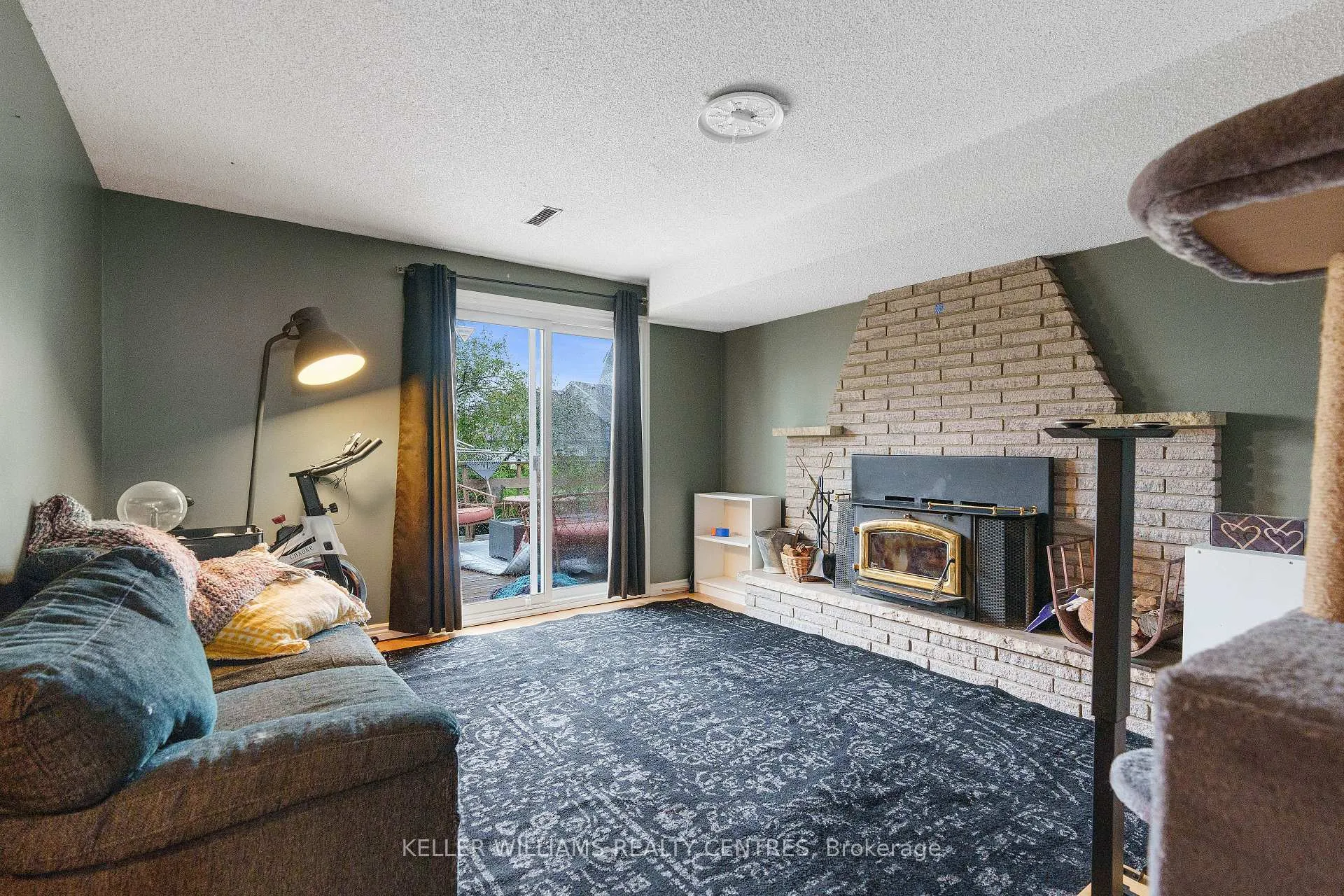 Photo 19 of 16 Gosney Crescent W, Barrie, Painswick North — HOMEH