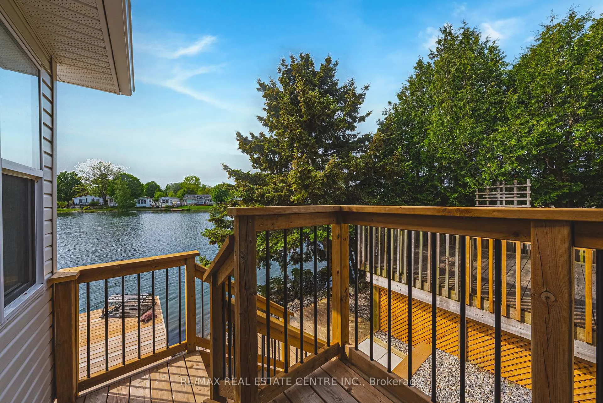 Photo 34 of 2 Hemlock PVT Crescent, Puslinch, Aberfoyle — HOMEH