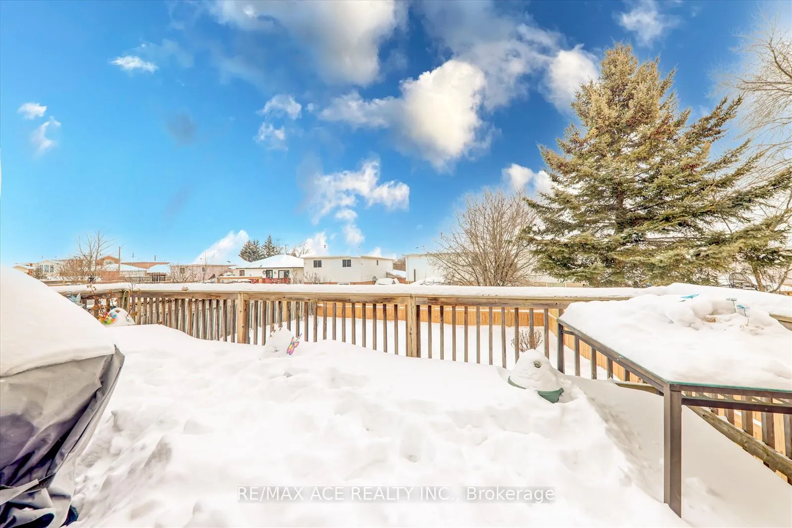 Photo 14 of 78 Hooper Square, Clarington, Bowmanville — HOMEH
