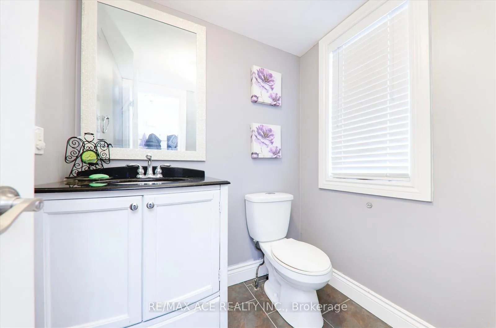 Photo 16 of 78 Hooper Square, Clarington, Bowmanville — HOMEH