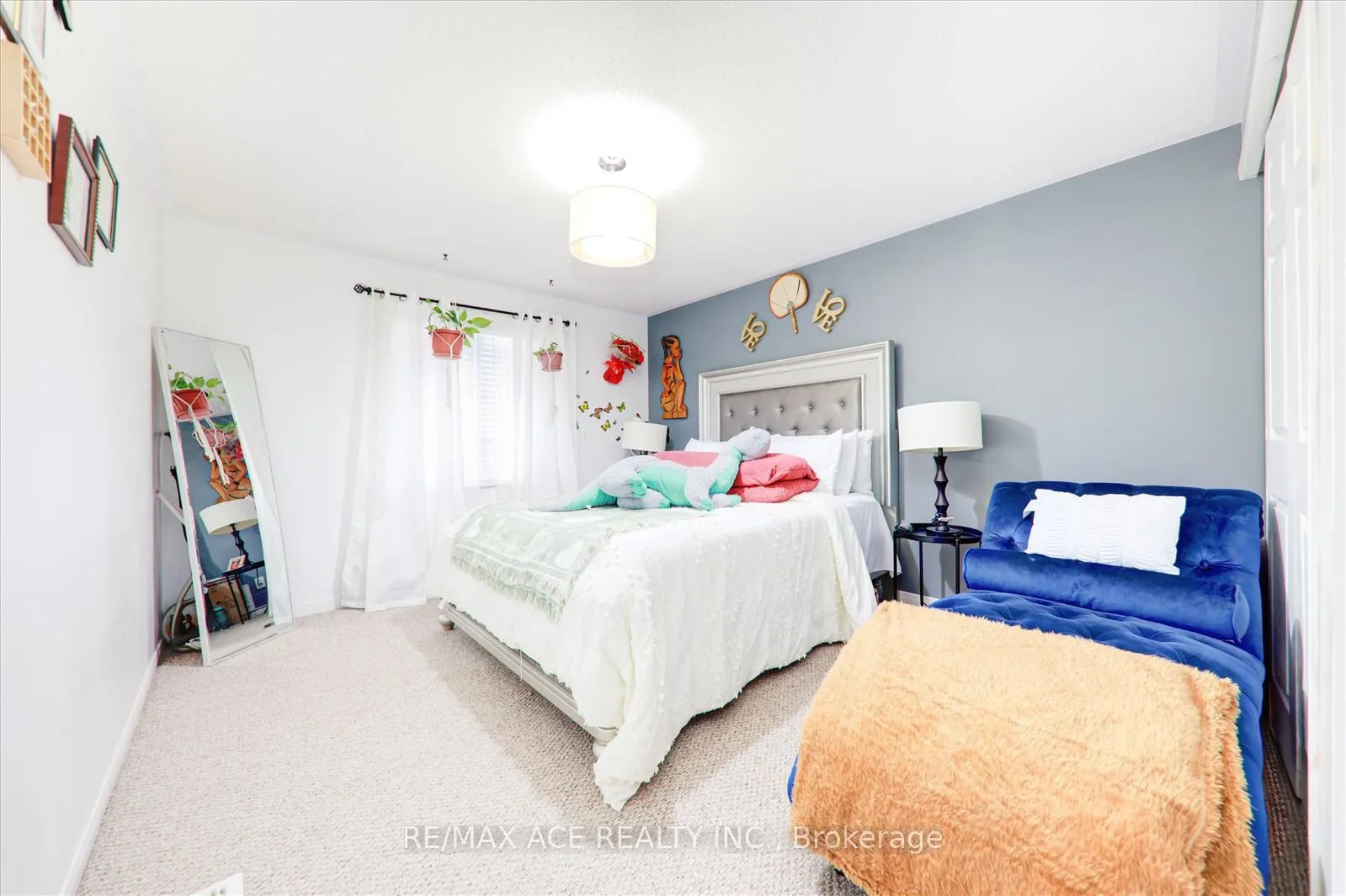 Photo 18 of 78 Hooper Square, Clarington, Bowmanville — HOMEH