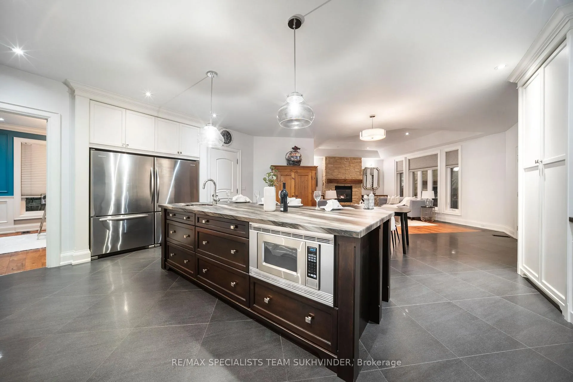 Photo 10 of 5 Cedar Allan Place, Caledon, Palgrave — HOMEH