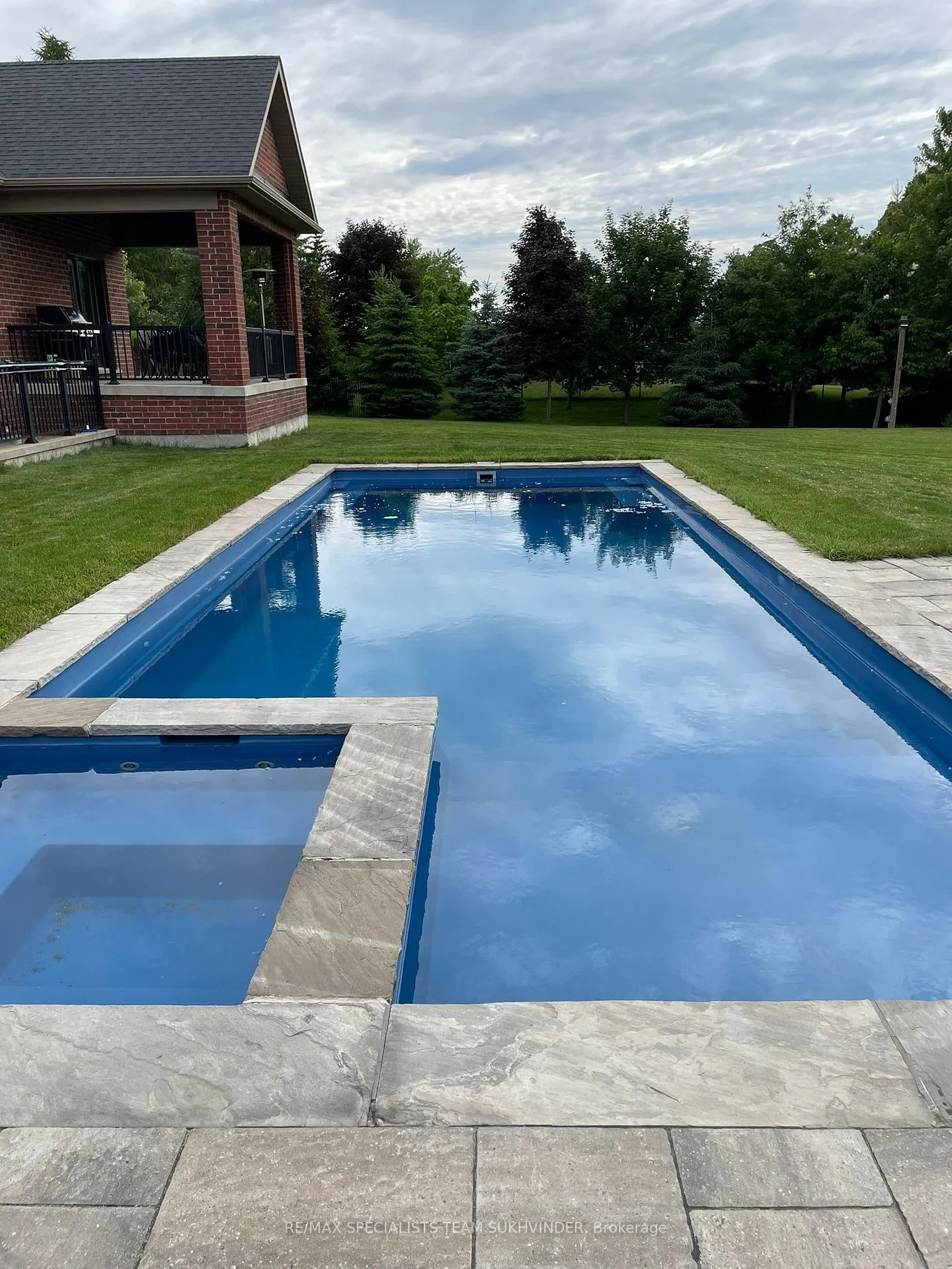 Photo 31 of 5 Cedar Allan Place, Caledon, Palgrave — HOMEH