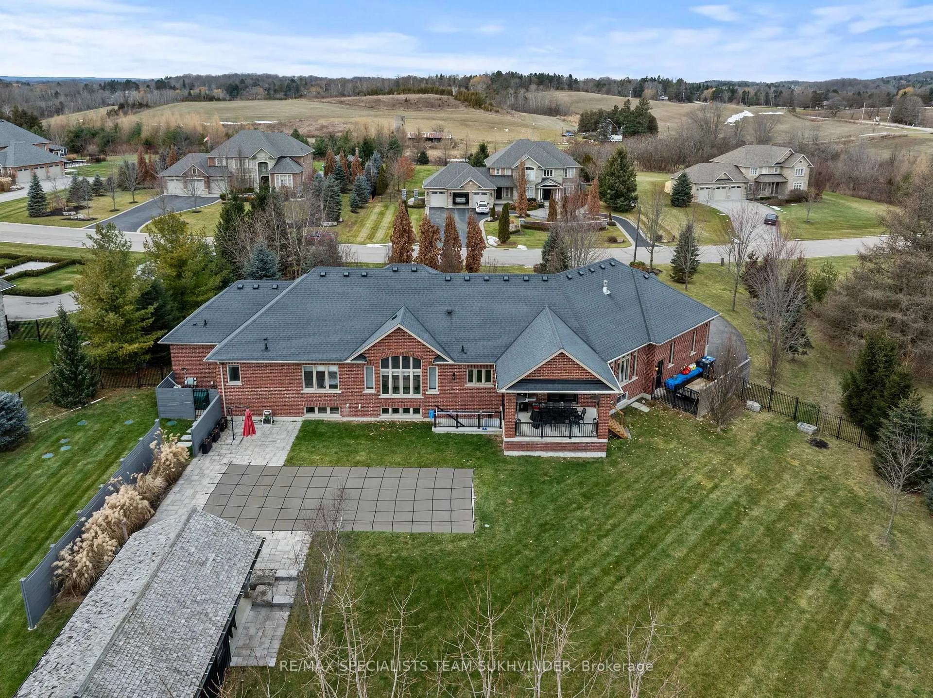Photo 38 of 5 Cedar Allan Place, Caledon, Palgrave — HOMEH