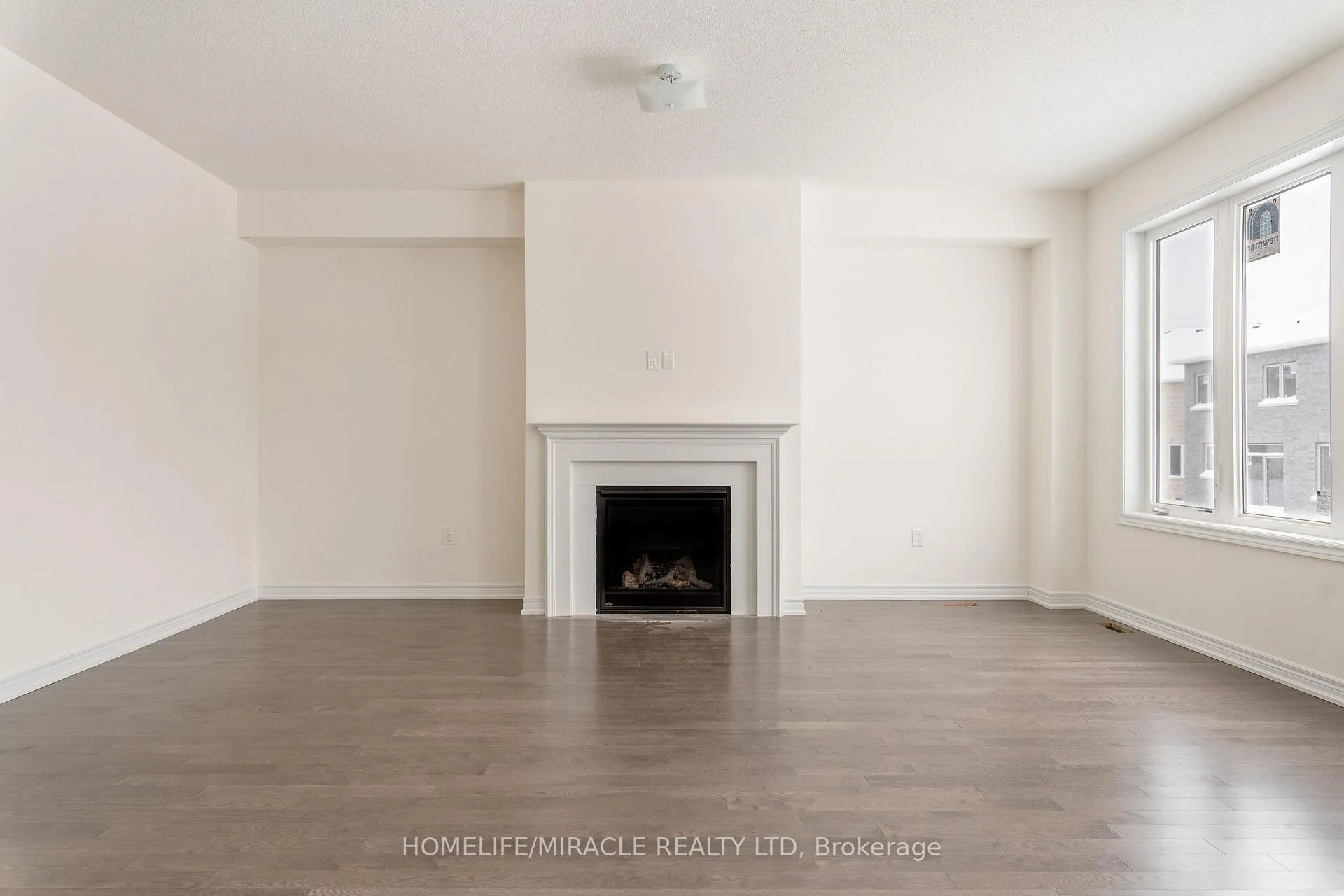 Photo 5 of 257 Chippewa Avenue N, Shelburne — HOMEH