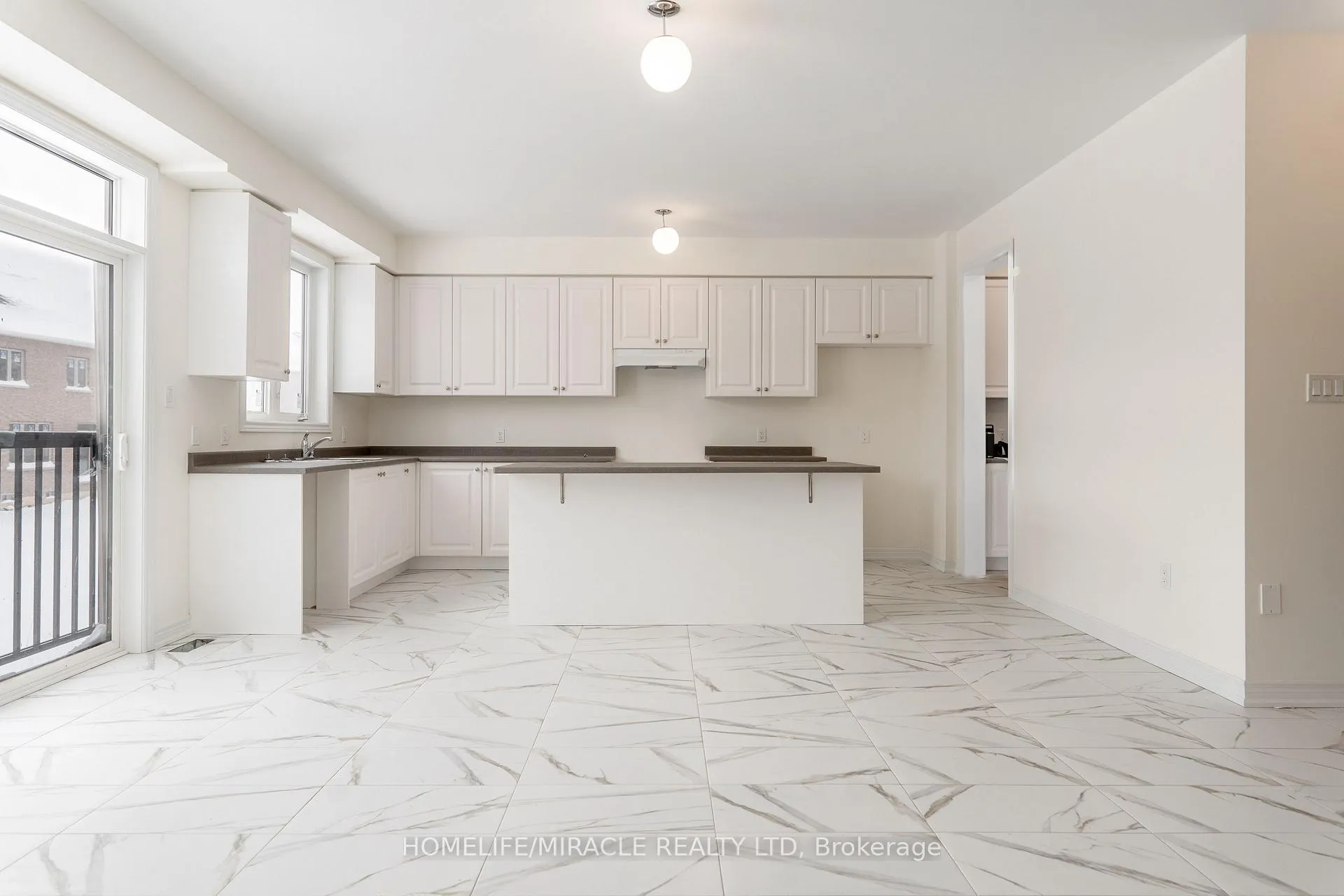 Photo 10 of 257 Chippewa Avenue N, Shelburne — HOMEH