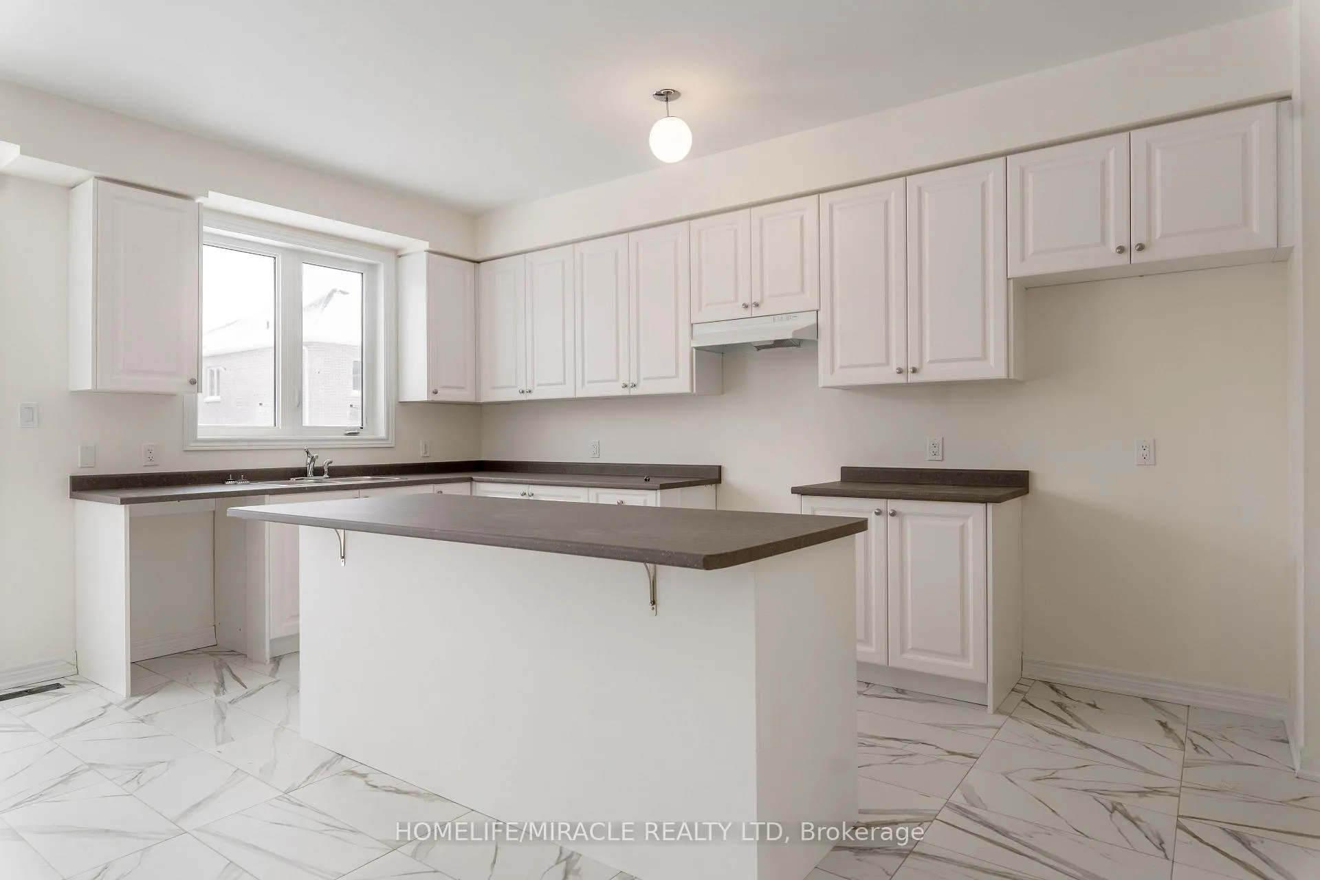 Photo 11 of 257 Chippewa Avenue N, Shelburne — HOMEH