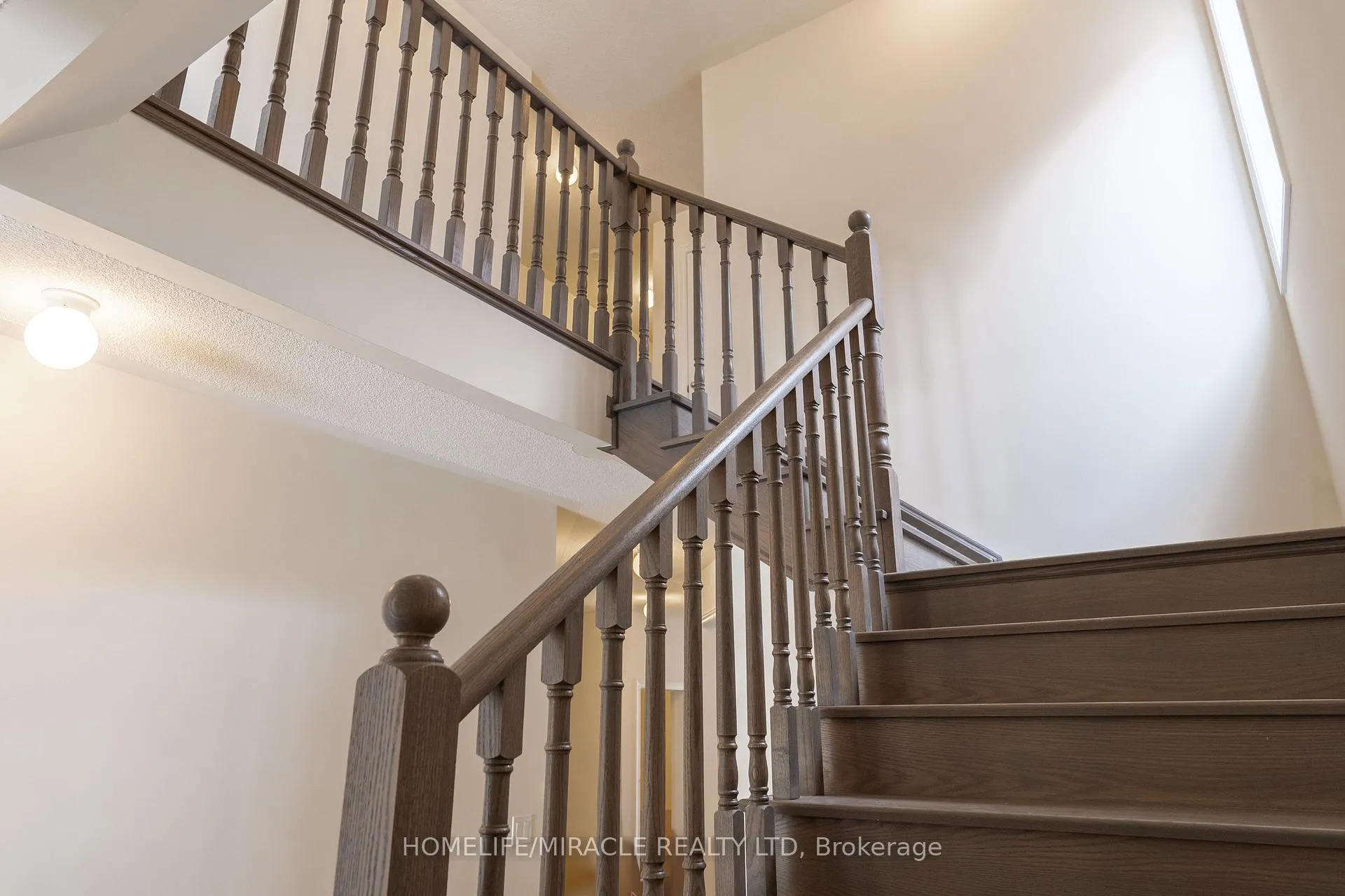 Photo 14 of 257 Chippewa Avenue N, Shelburne — HOMEH