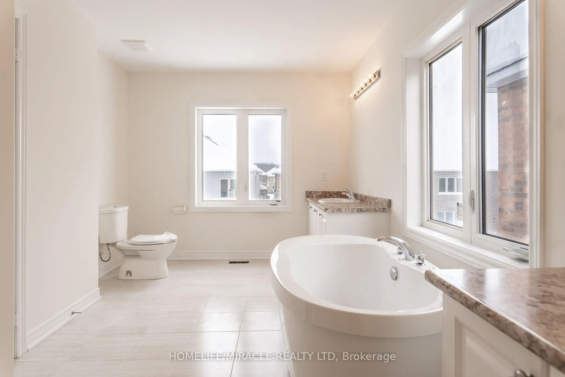 Photo 26 of 257 Chippewa Avenue N, Shelburne — HOMEH
