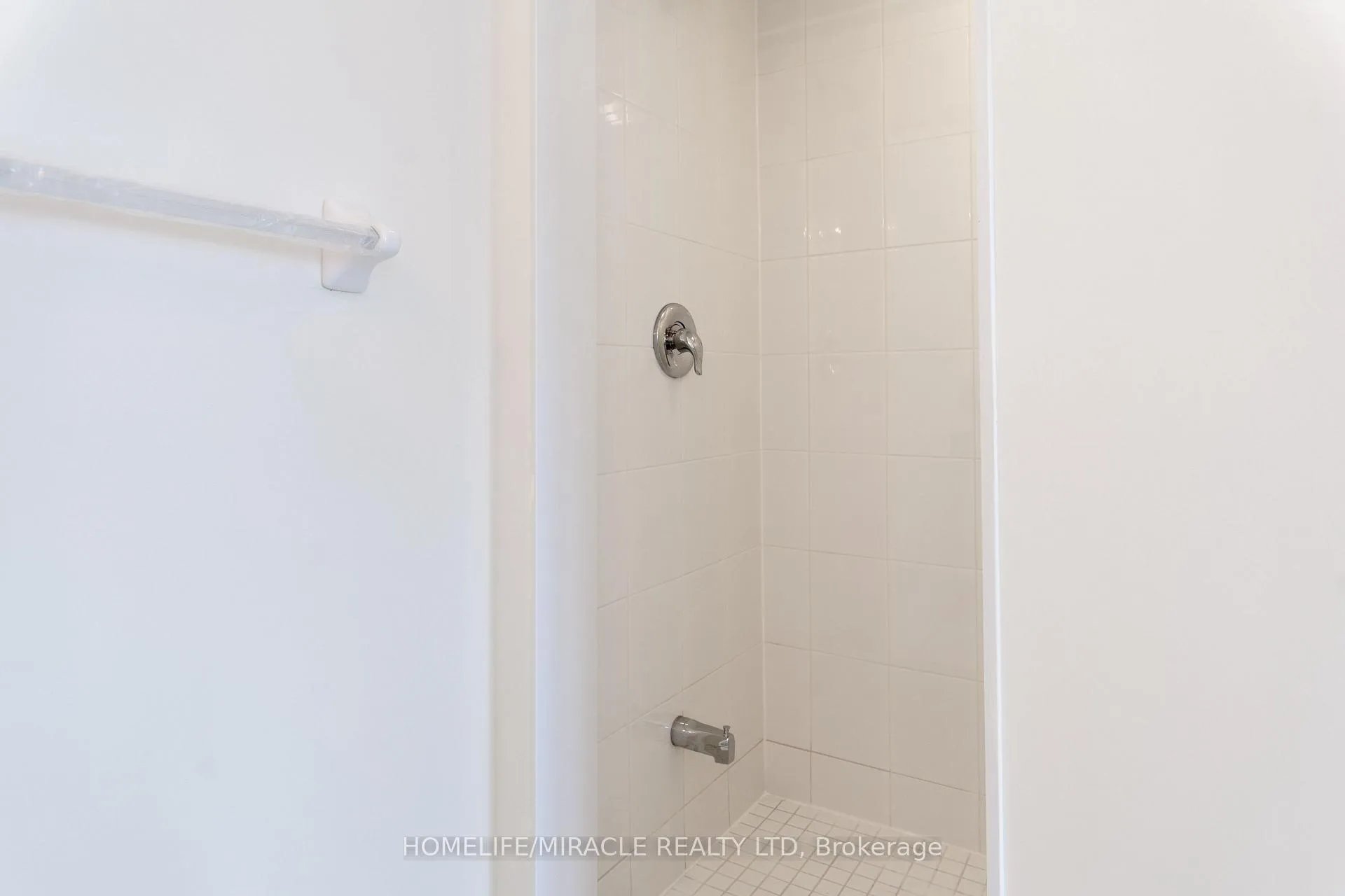 Photo 32 of 257 Chippewa Avenue N, Shelburne — HOMEH