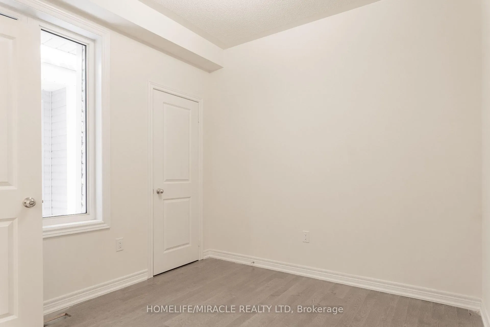 Photo 33 of 257 Chippewa Avenue N, Shelburne — HOMEH