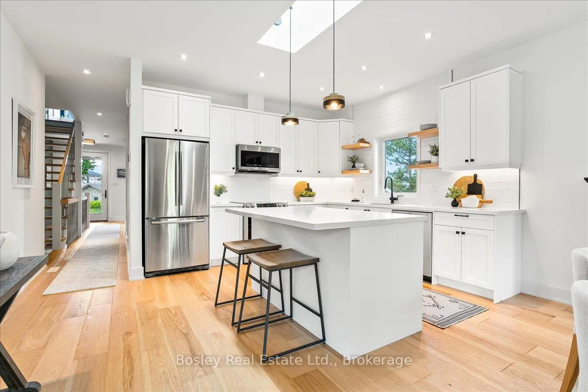 Photo 7 of 2189 Shore Lane, Wasaga Beach — HOMEH