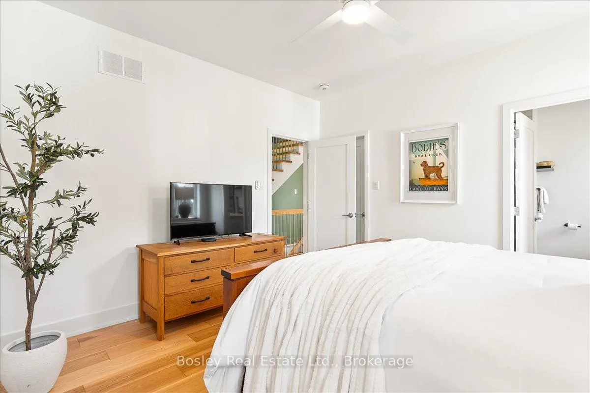 Photo 18 of 2189 Shore Lane, Wasaga Beach — HOMEH