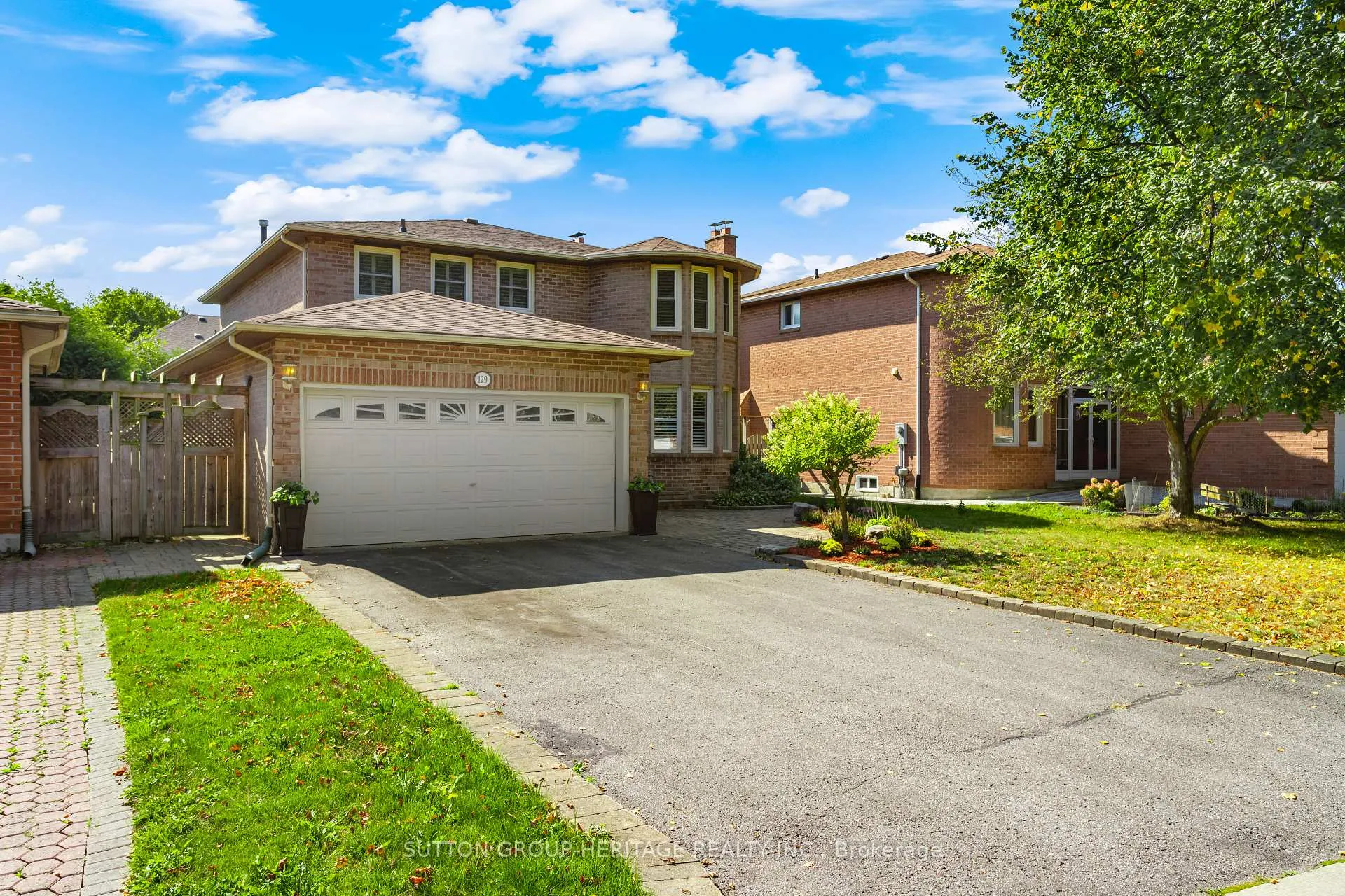 Photo 2 of 129 Tilman Circle, Markham, Markham Village — HOMEH