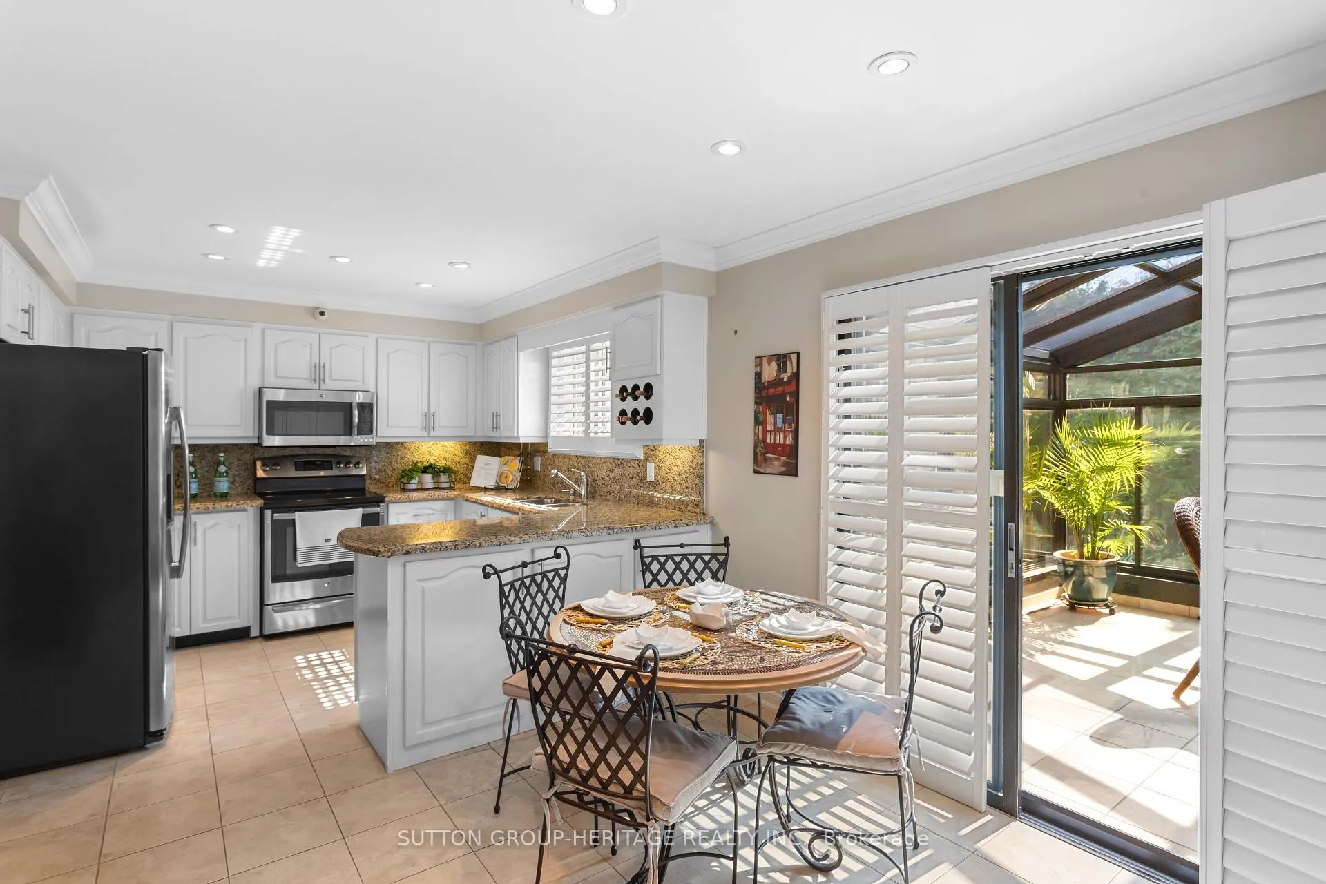 Photo 10 of 129 Tilman Circle, Markham, Markham Village — HOMEH