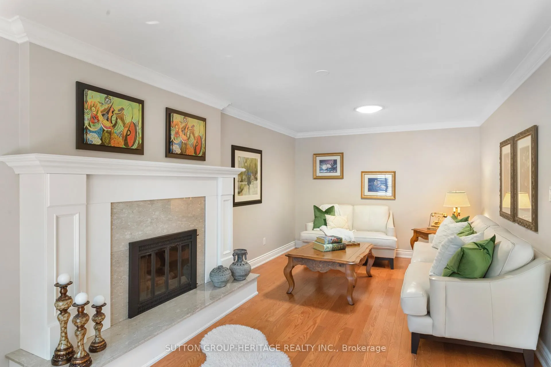 Photo 11 of 129 Tilman Circle, Markham, Markham Village — HOMEH