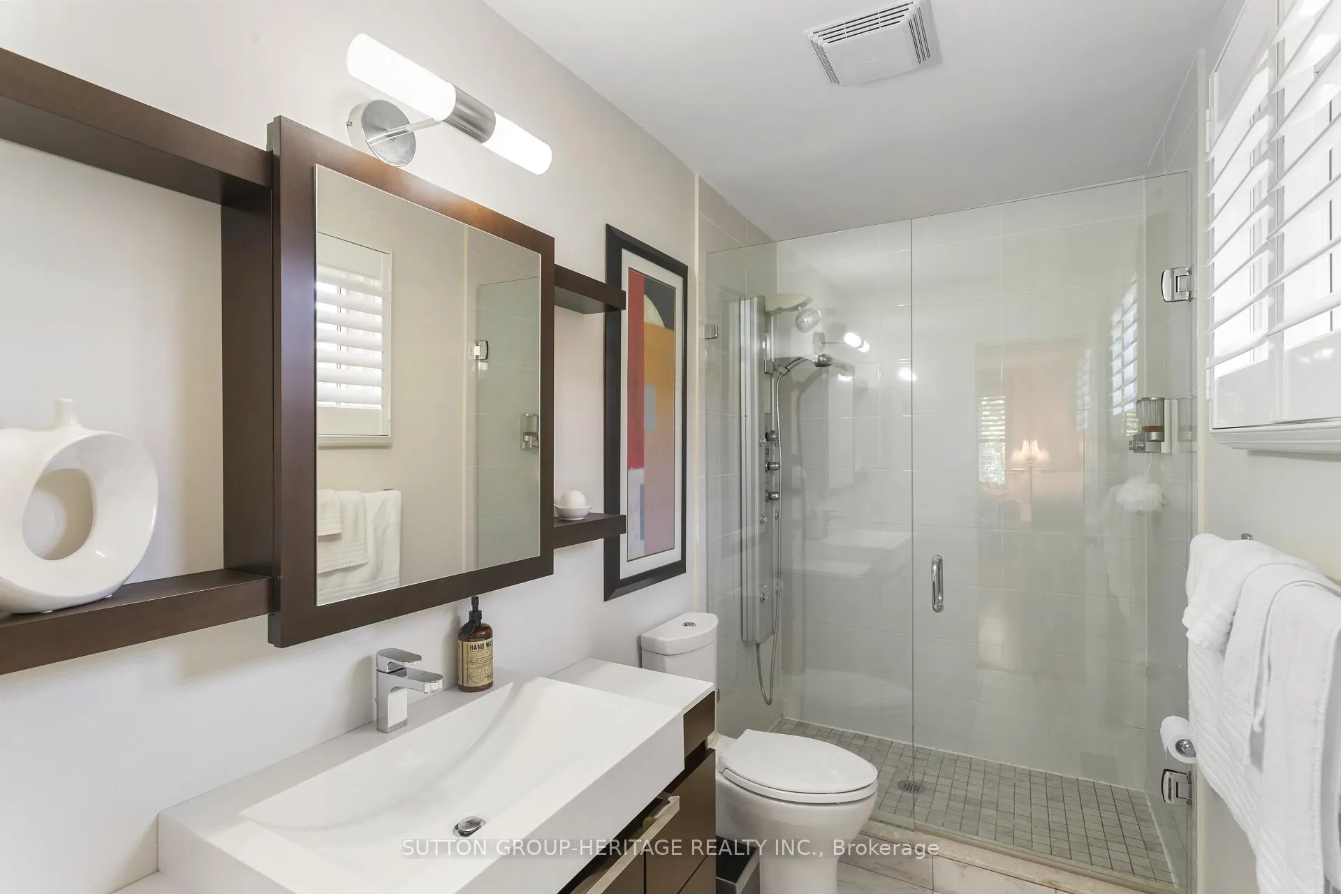 Photo 16 of 129 Tilman Circle, Markham, Markham Village — HOMEH