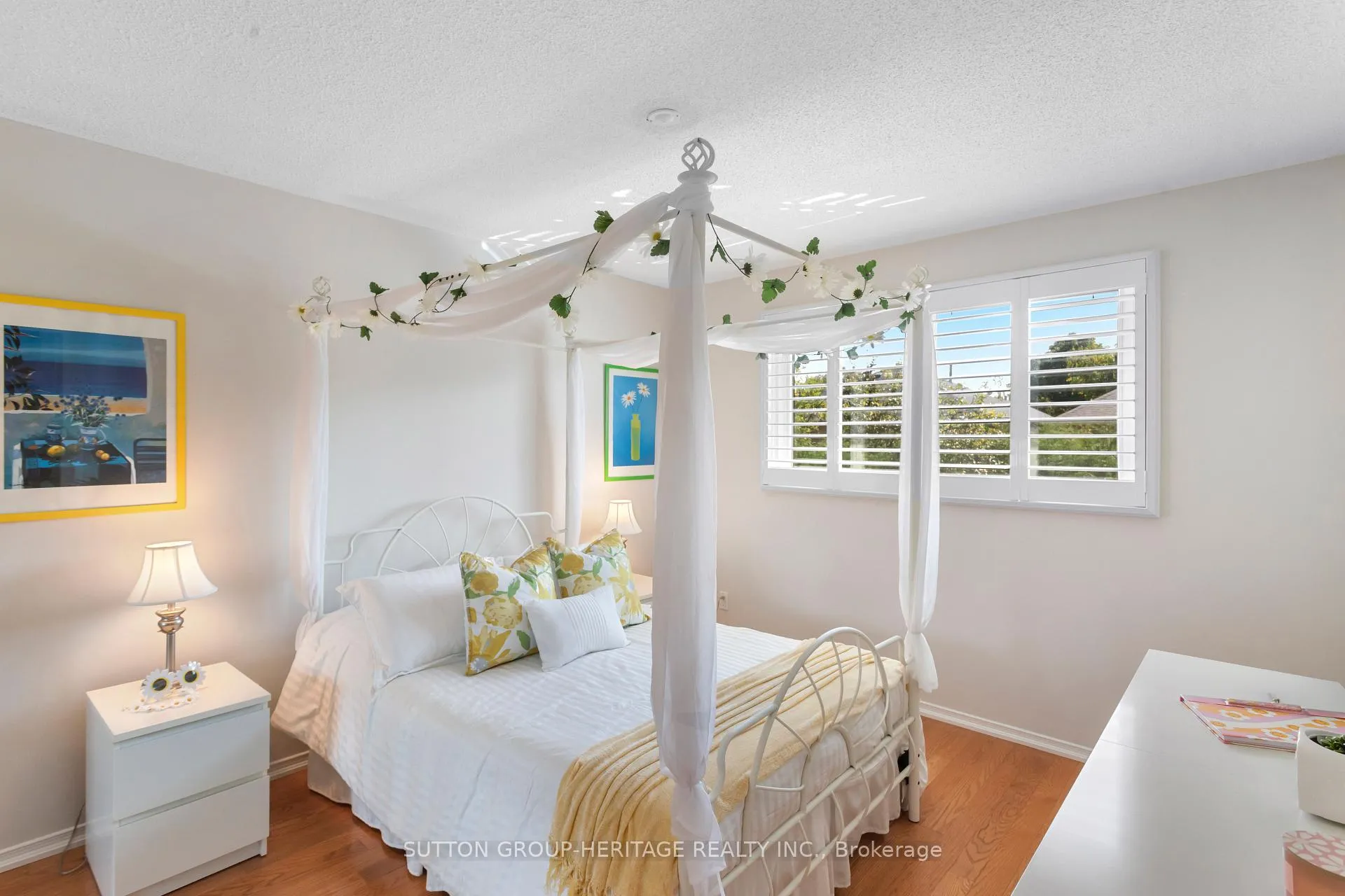 Photo 18 of 129 Tilman Circle, Markham, Markham Village — HOMEH