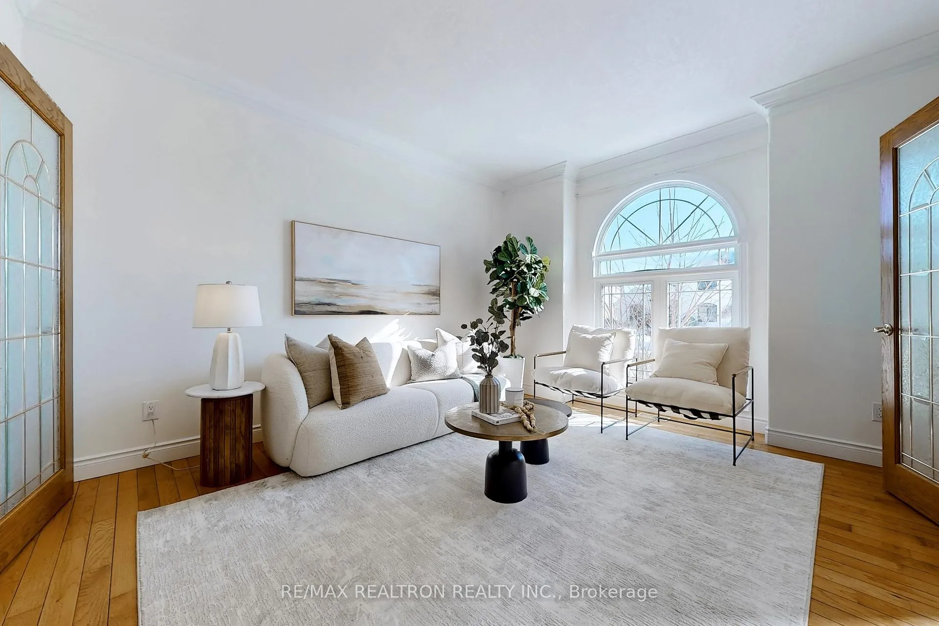 Photo 3 of 520 Falconridge Crescent, Kitchener — HOMEH