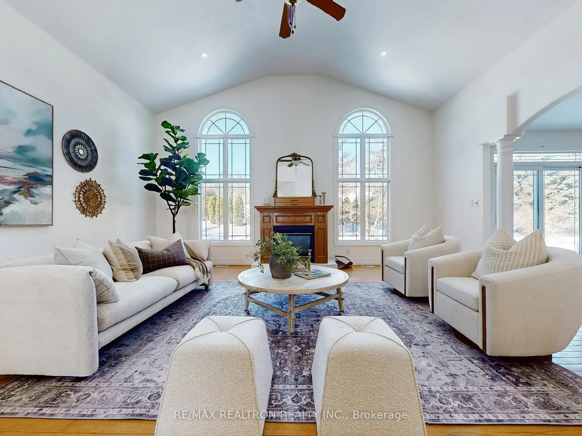 Photo 11 of 520 Falconridge Crescent, Kitchener — HOMEH