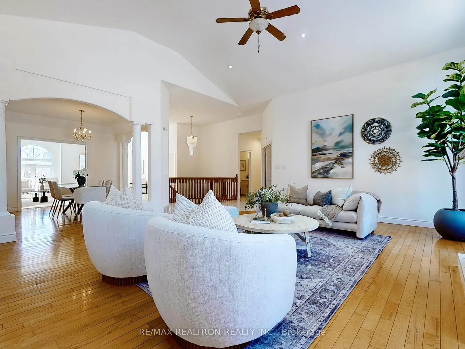 Photo 12 of 520 Falconridge Crescent, Kitchener — HOMEH