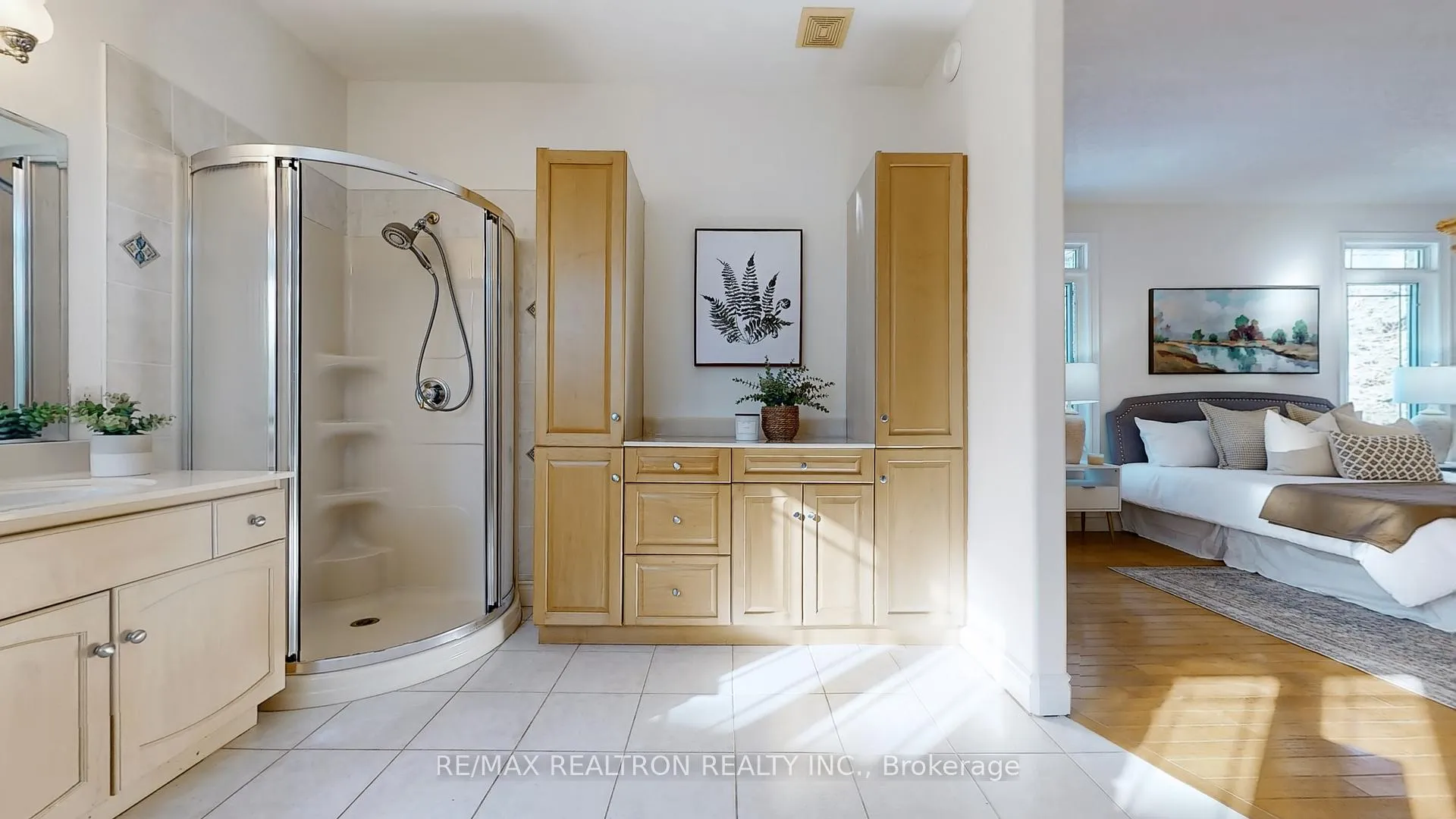 Photo 17 of 520 Falconridge Crescent, Kitchener — HOMEH