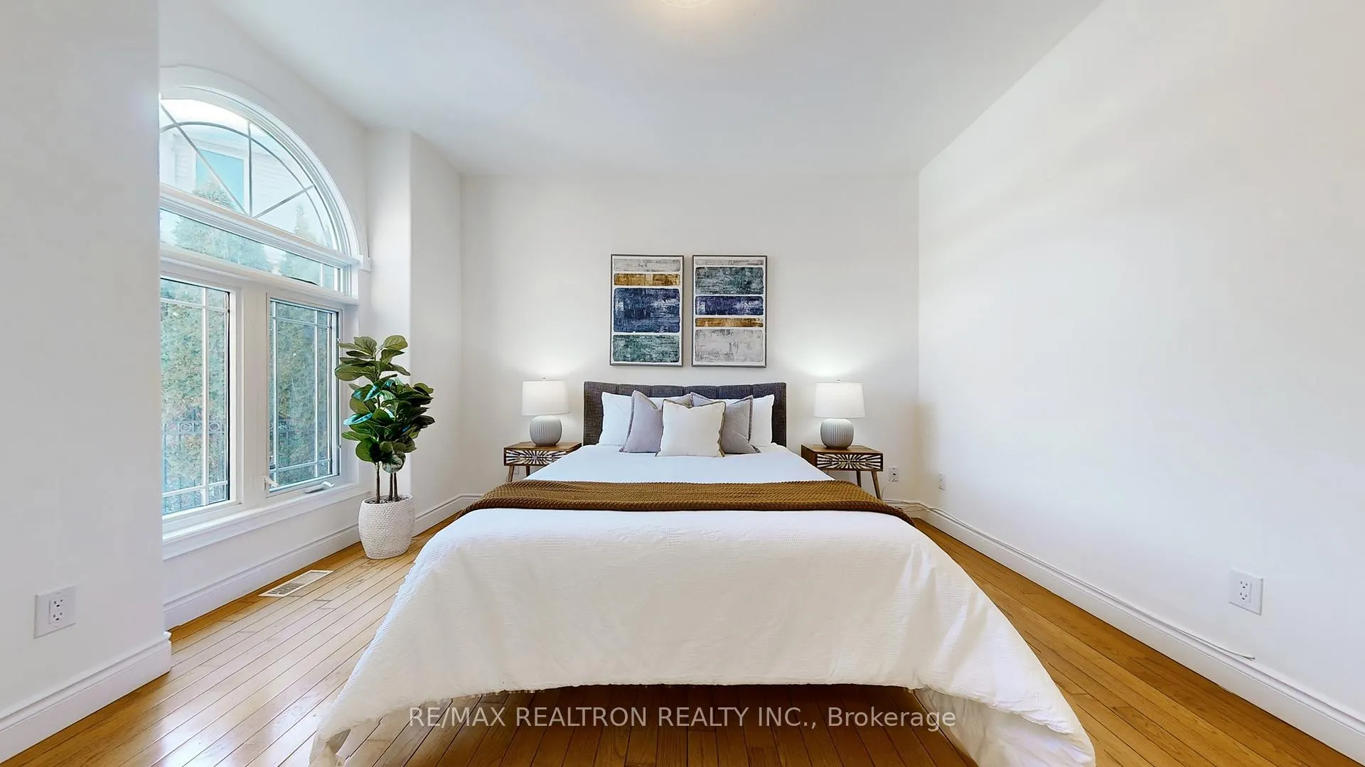 Photo 18 of 520 Falconridge Crescent, Kitchener — HOMEH