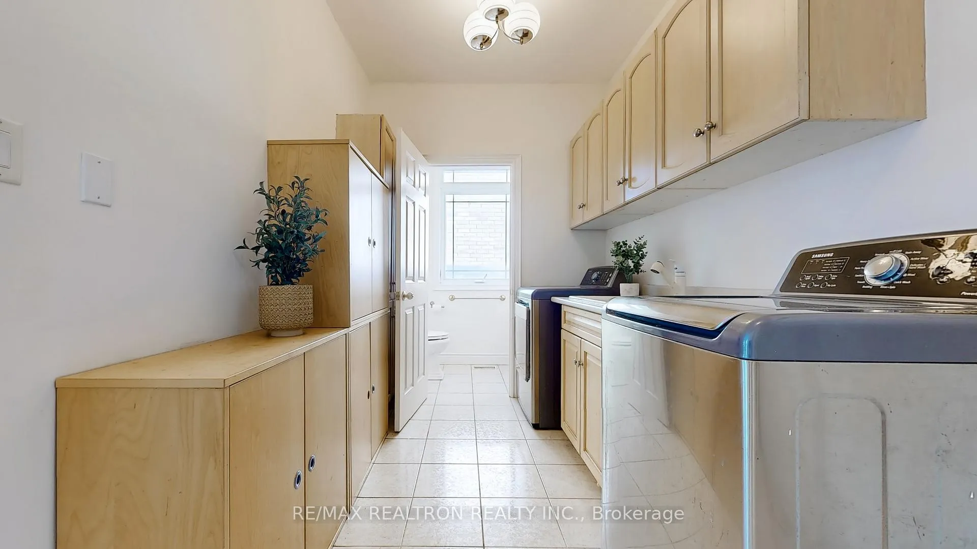 Photo 22 of 520 Falconridge Crescent, Kitchener — HOMEH