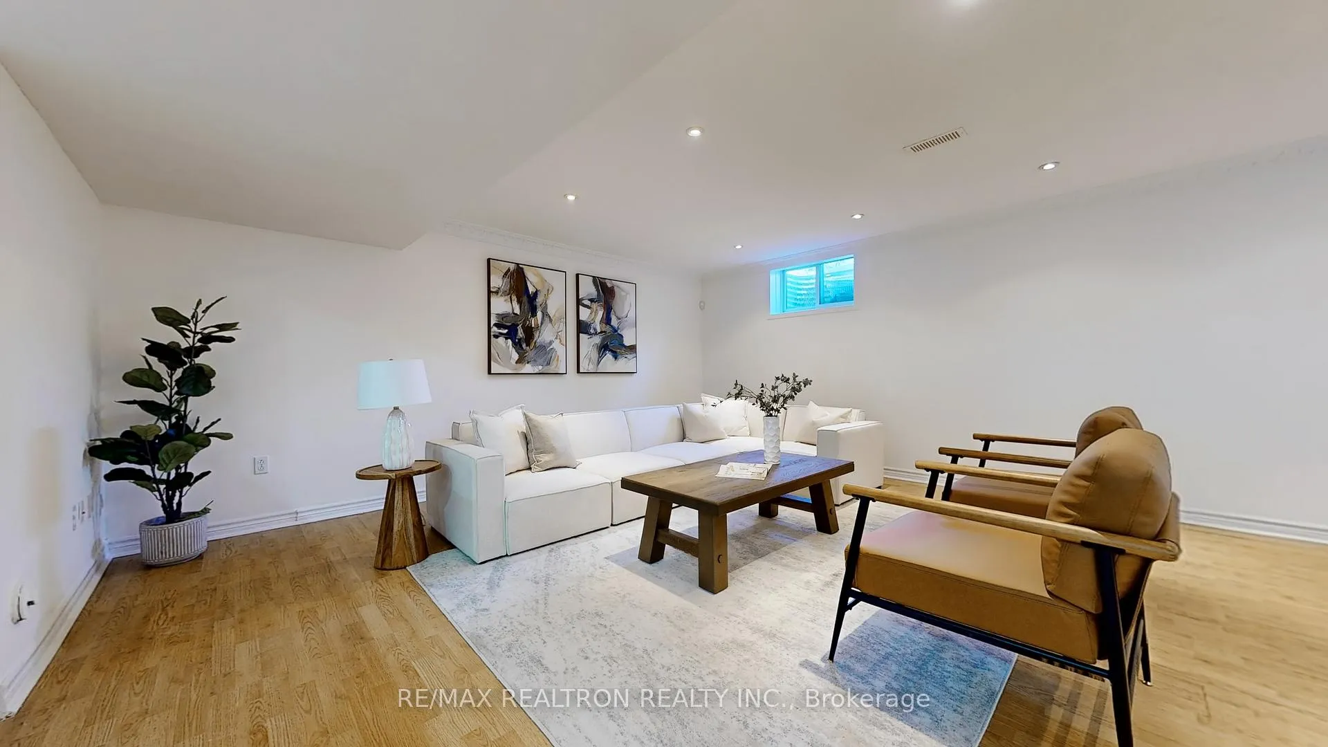 Photo 26 of 520 Falconridge Crescent, Kitchener — HOMEH