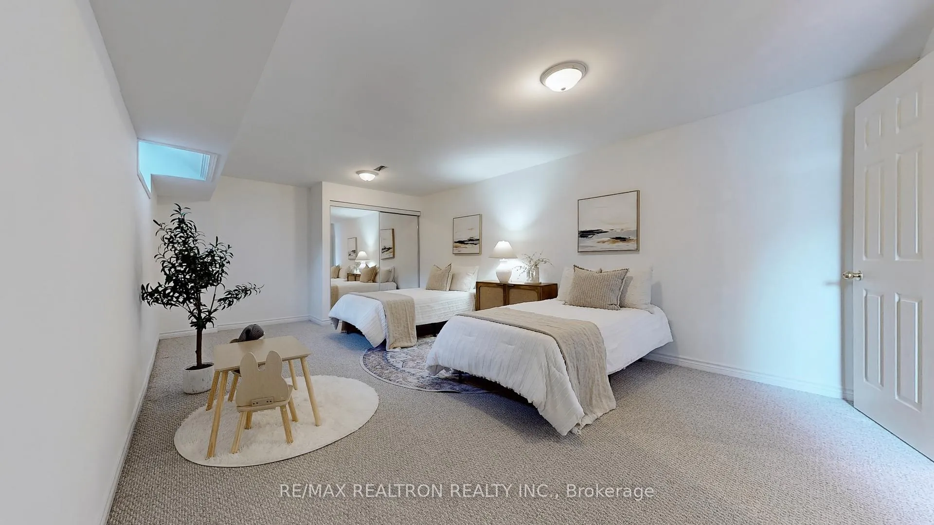 Photo 33 of 520 Falconridge Crescent, Kitchener — HOMEH