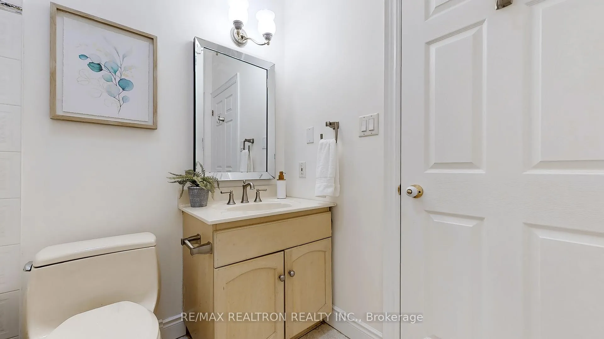 Photo 34 of 520 Falconridge Crescent, Kitchener — HOMEH