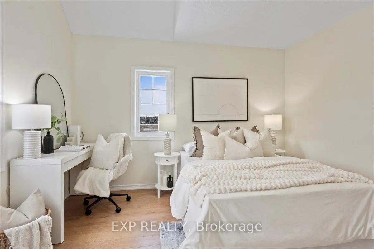 Photo 31 of 4 Hadleigh Way, Whitby, Brooklin — HOMEH