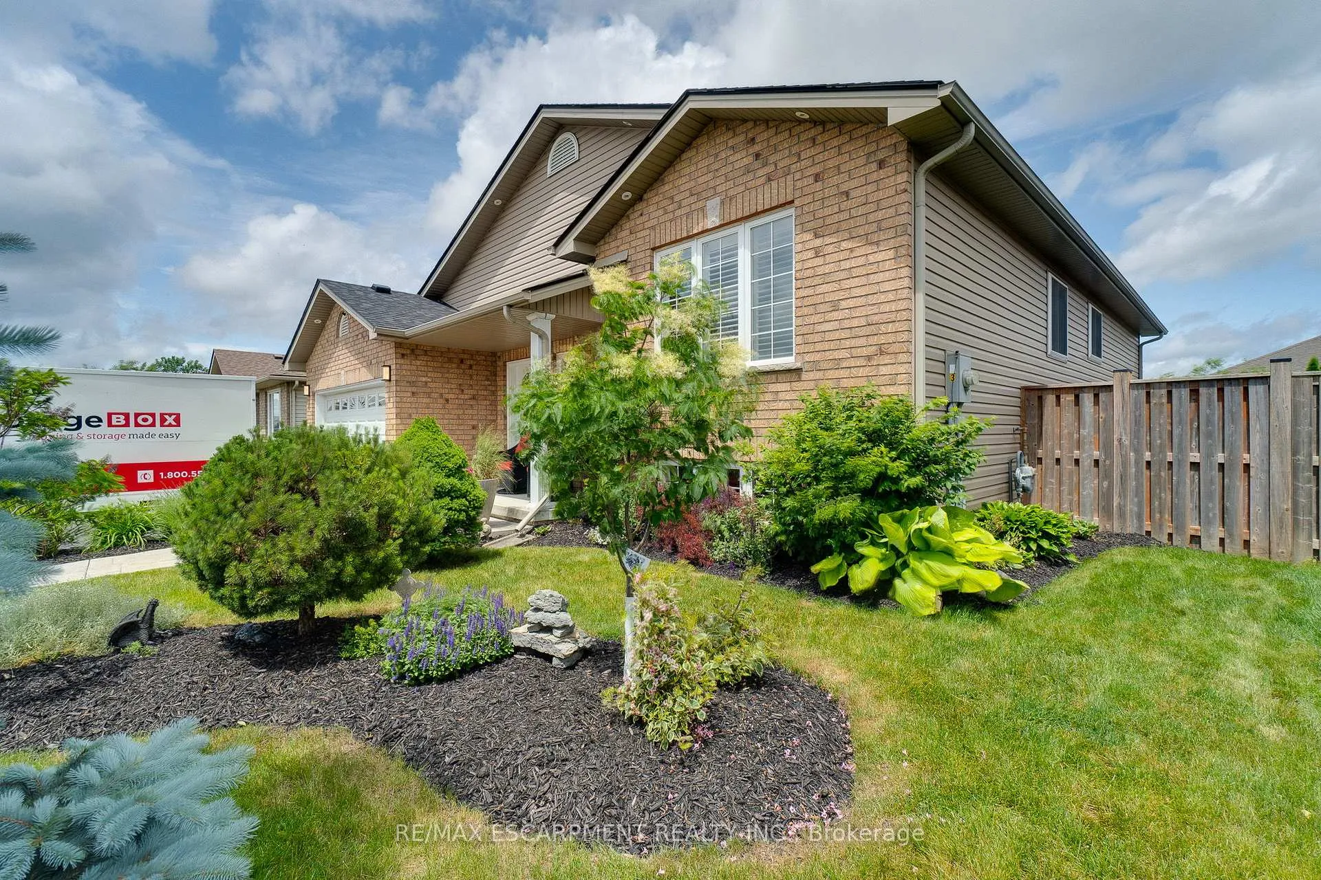 Photo 4 of 5 Donald Crescent, Haldimand — HOMEH