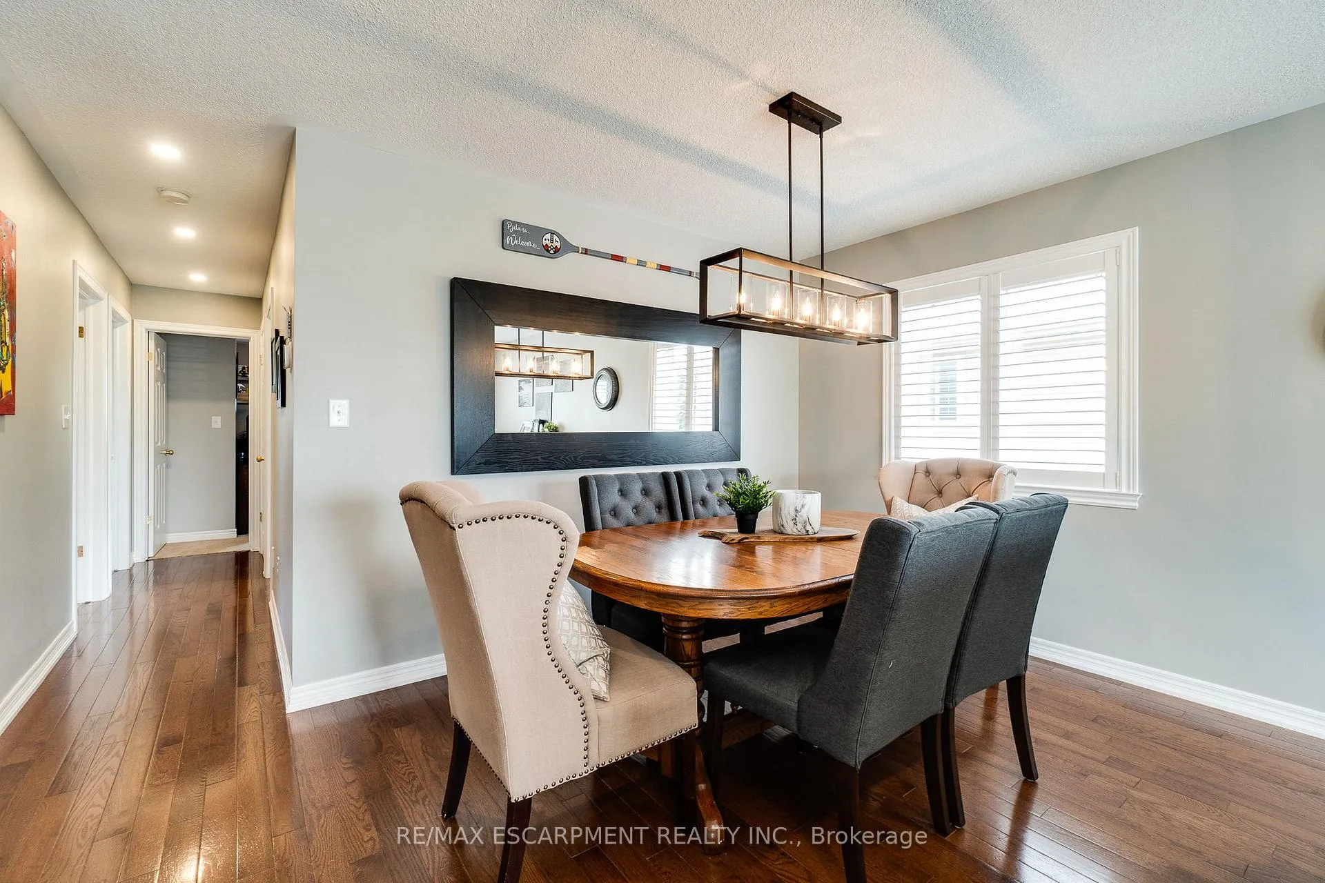 Photo 11 of 5 Donald Crescent, Haldimand — HOMEH