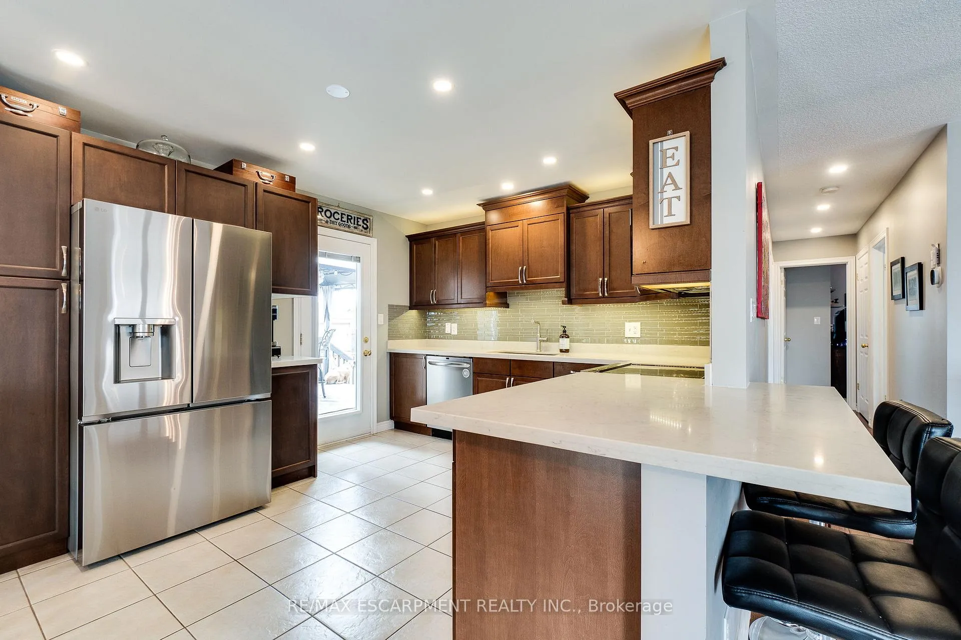 Photo 15 of 5 Donald Crescent, Haldimand — HOMEH