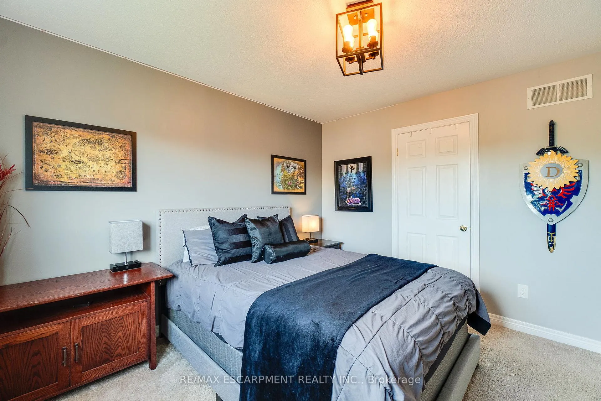 Photo 26 of 5 Donald Crescent, Haldimand — HOMEH
