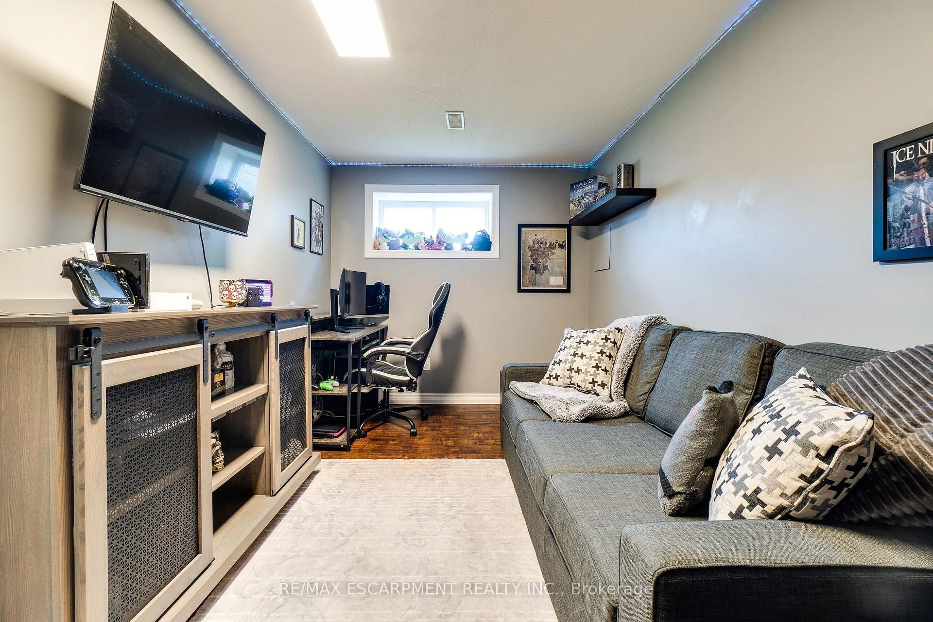 Photo 35 of 5 Donald Crescent, Haldimand — HOMEH