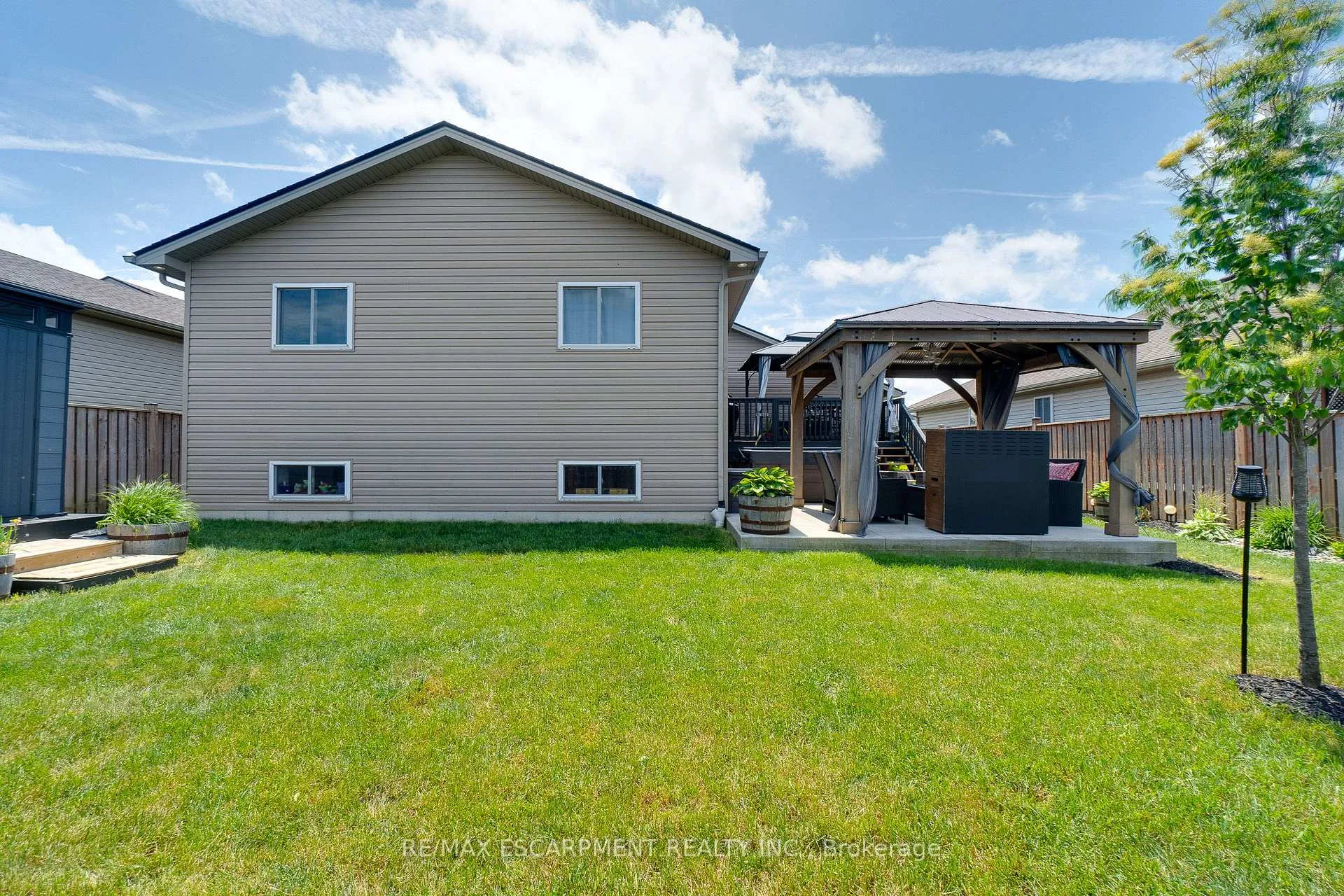 Photo 43 of 5 Donald Crescent, Haldimand — HOMEH