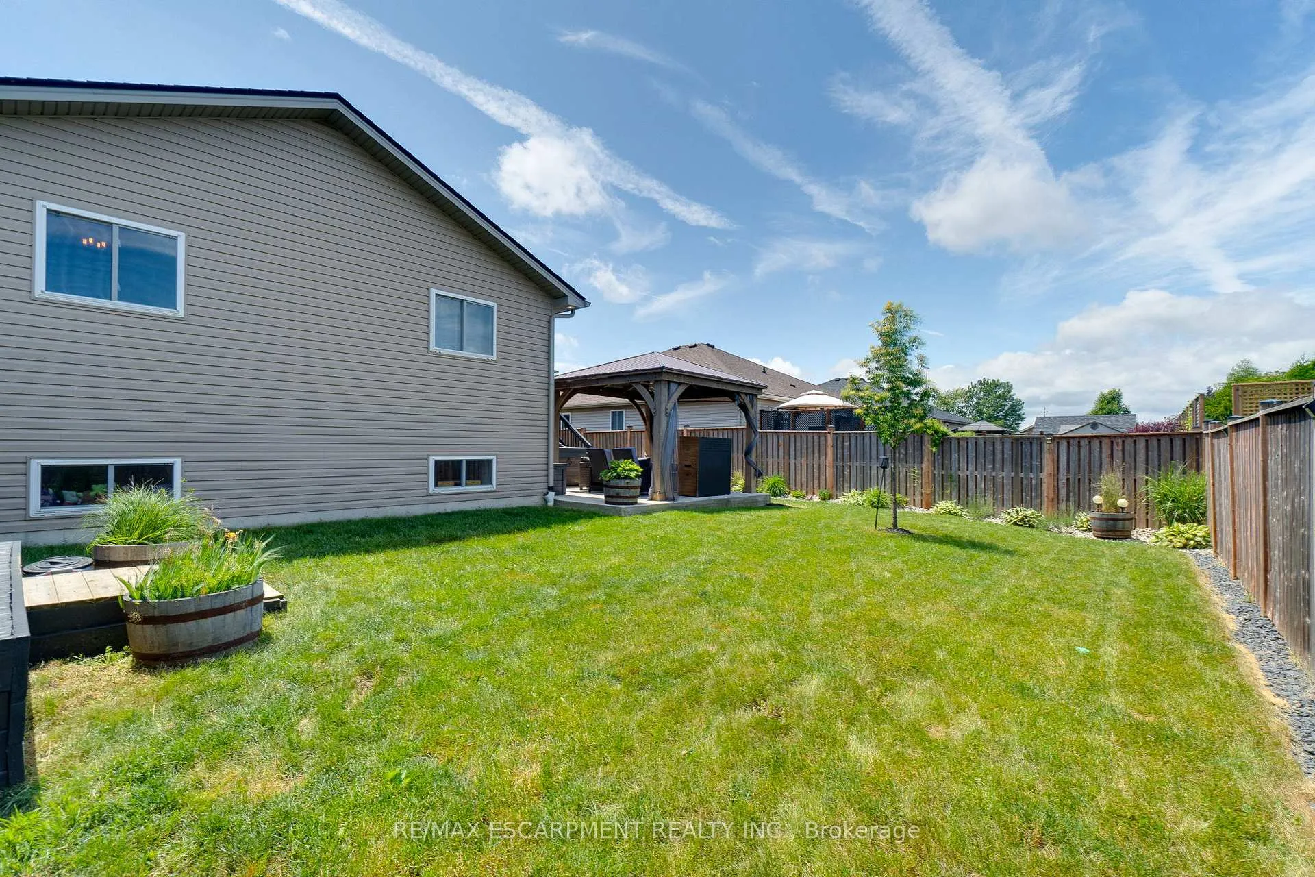 Photo 44 of 5 Donald Crescent, Haldimand — HOMEH